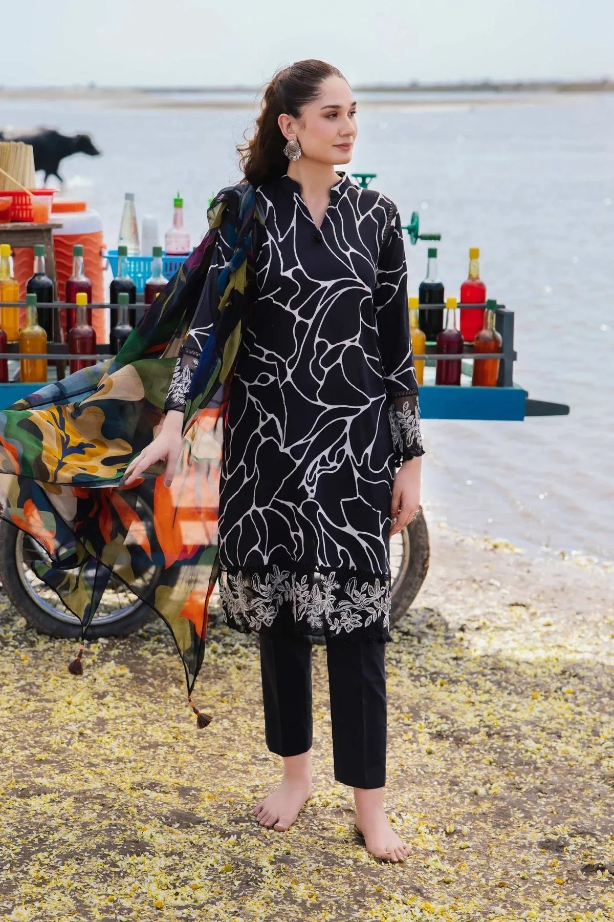 Maria b | M Basics Lawn | 404-B - Rang-e-Khaas
