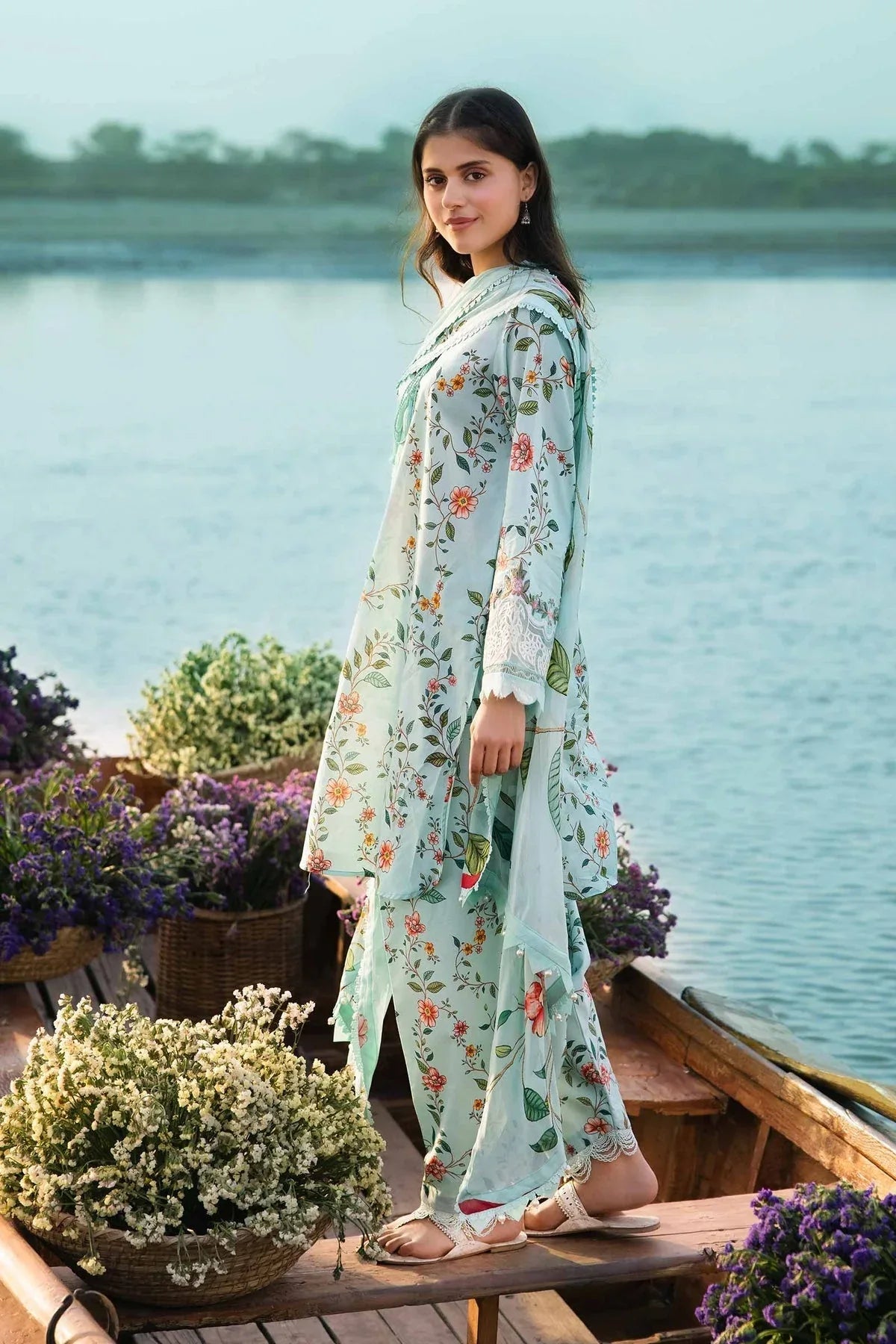 Maria b | M Basics Lawn | 406-B - Rang-e-Khaas
