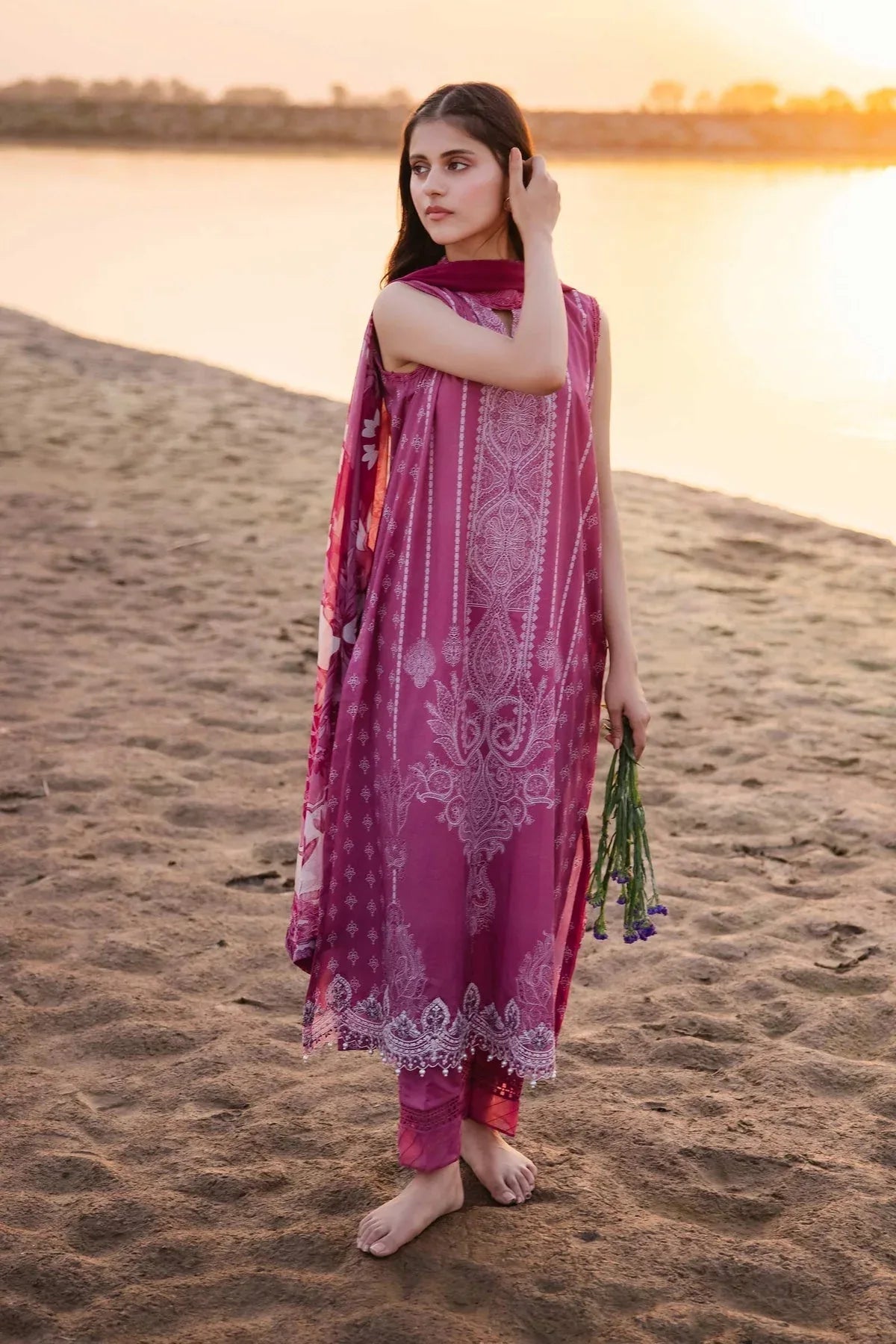 Maria b | M Basics Lawn | 408-B - Rang-e-Khaas