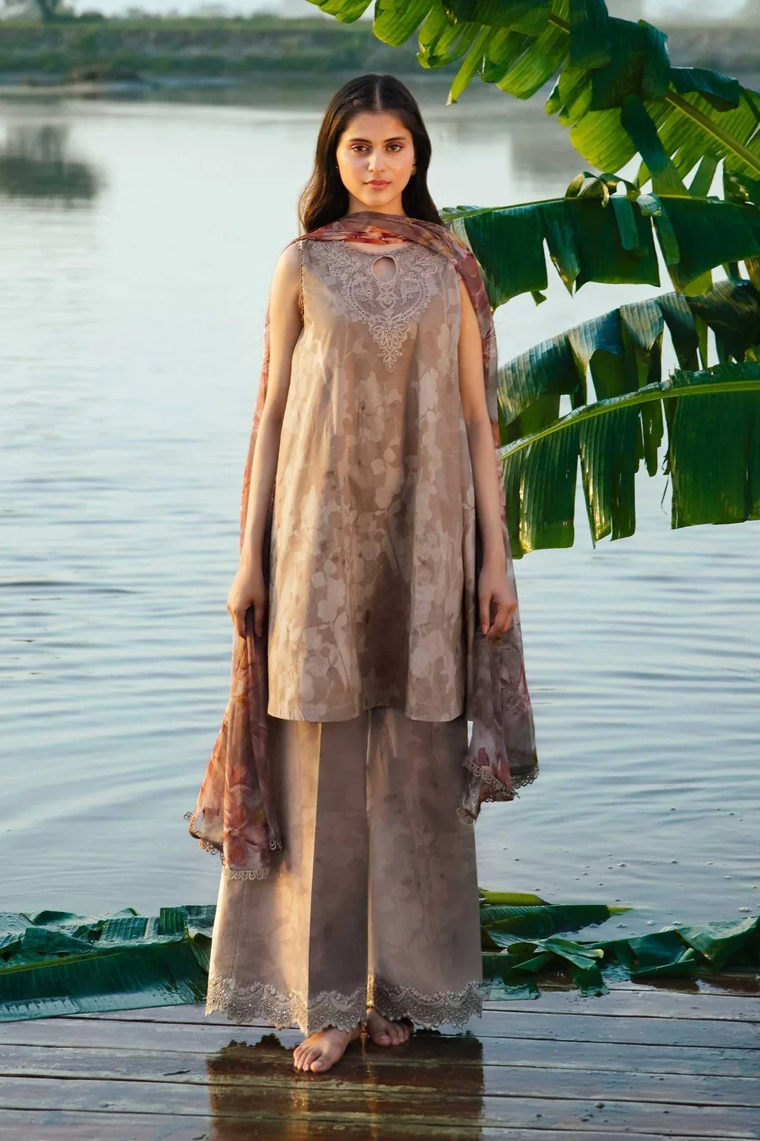 Maria b | M Basics Lawn | 411-B - Rang-e-Khaas