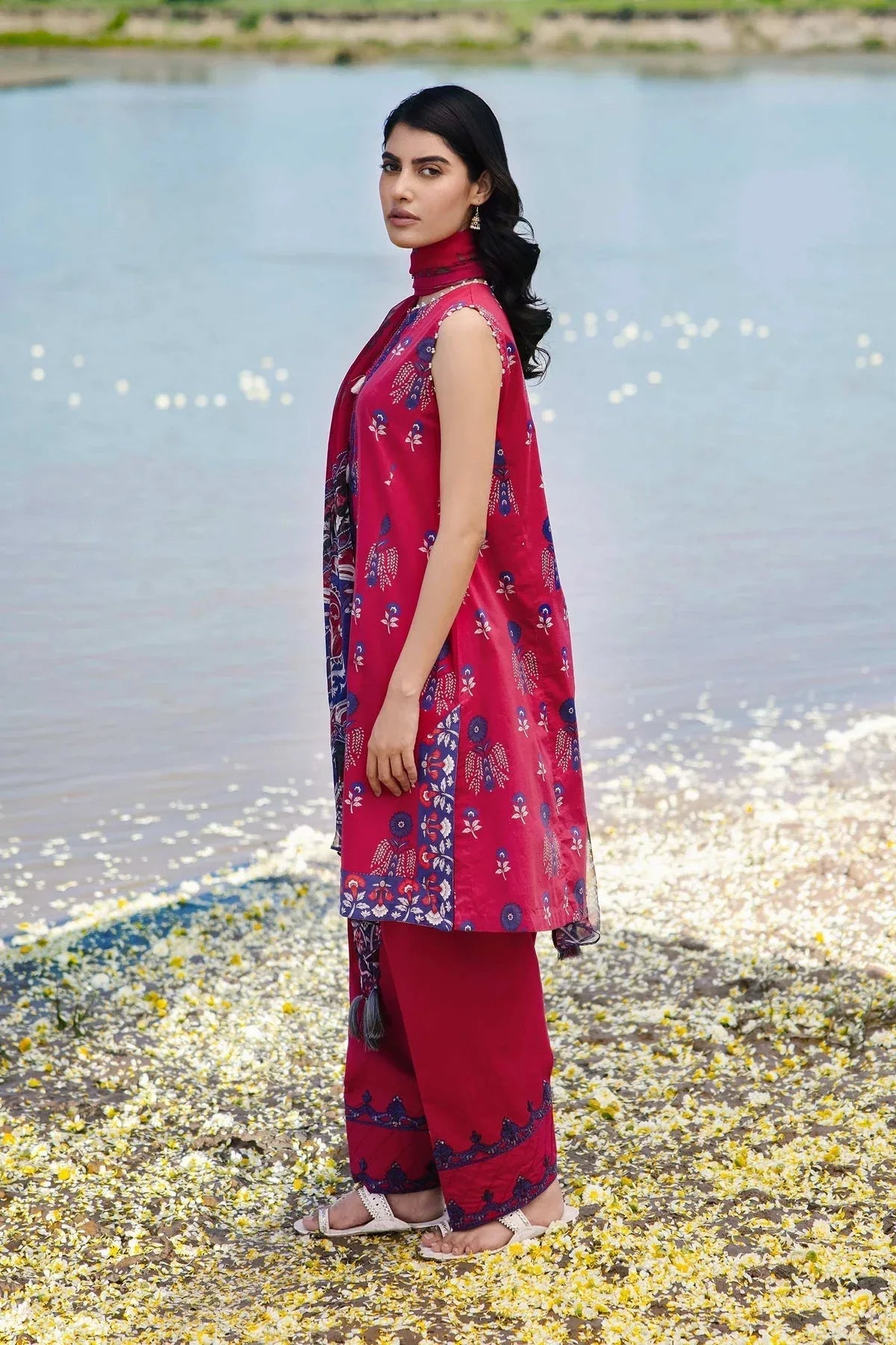 Maria b | M Basics Lawn | 412-B - Rang-e-Khaas