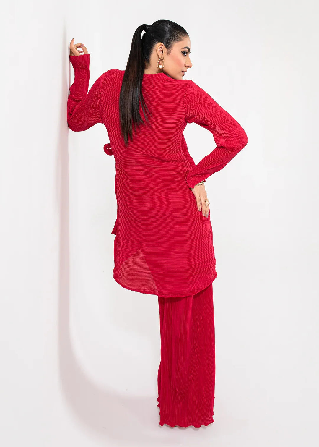 Maria Osama Khan | Claire Pleated Silk | Scarlet - Rang-e-Khaas