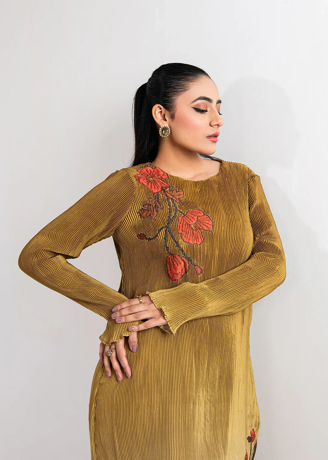 Maria Osama Khan | Claire Pleated Silk | Honeycomb - Rang-e-Khaas