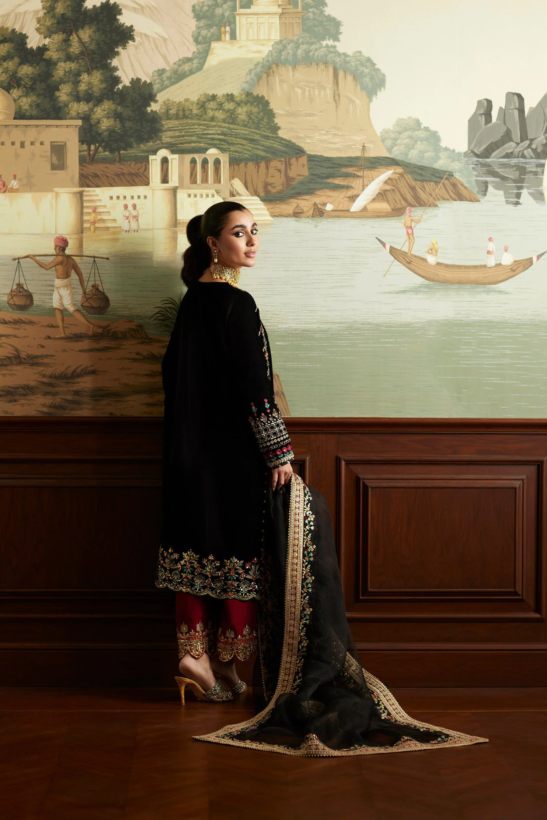 Mina Hassan | Velvet Luxe |  Jahan - Rang-e-Khaas