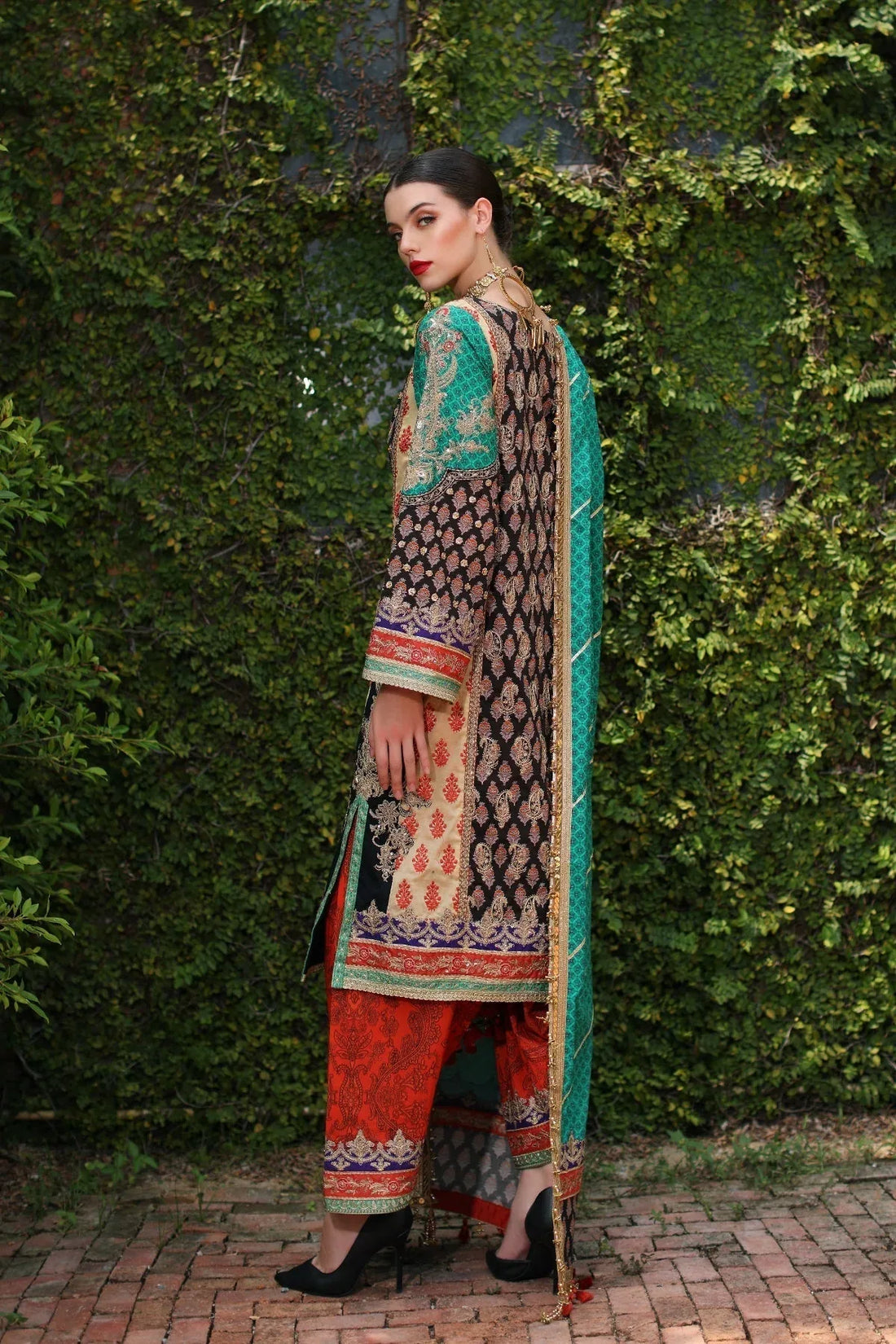 Mina Kashif | Festive Lawn | Zenel - Rang-e-Khaas