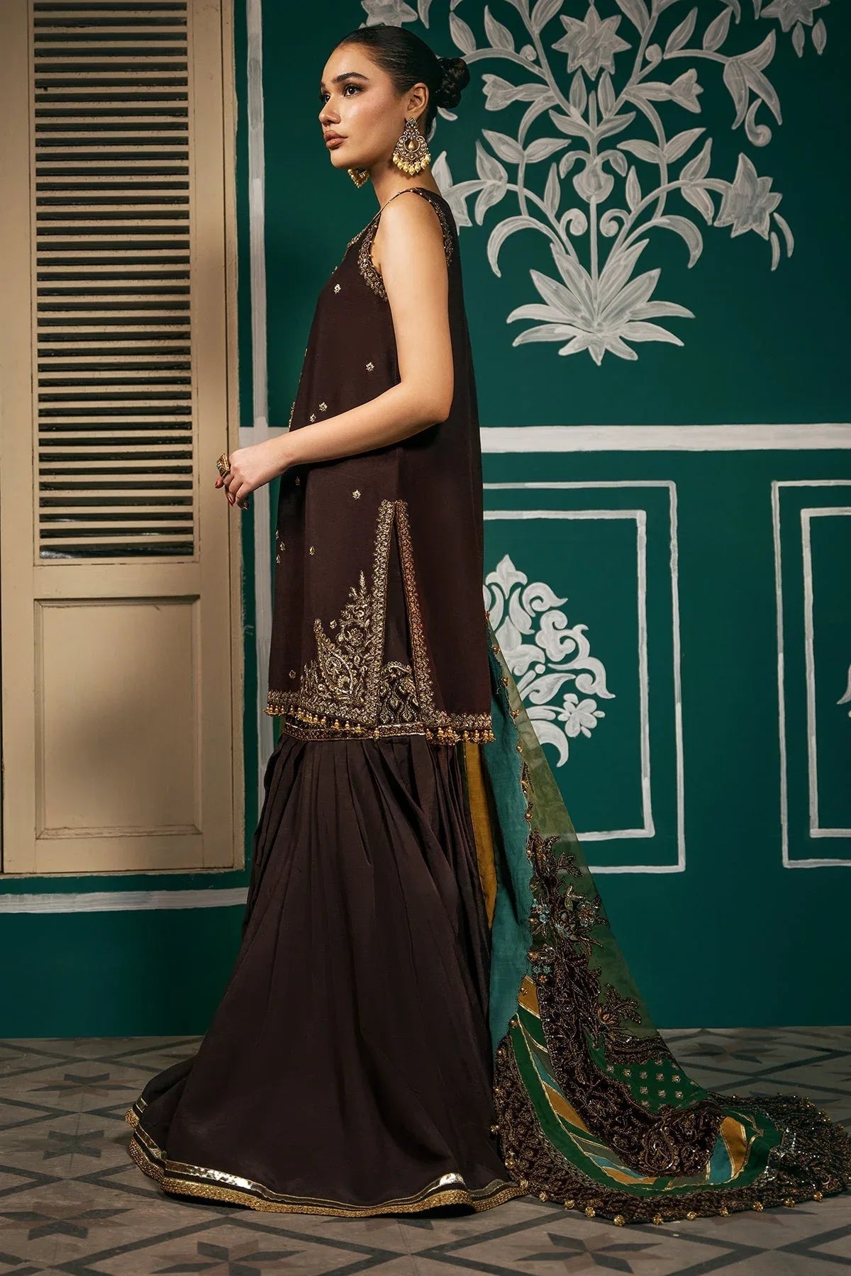 Mina Kashif | Meeral Formals 24 | Eshana - Rang-e-Khaas