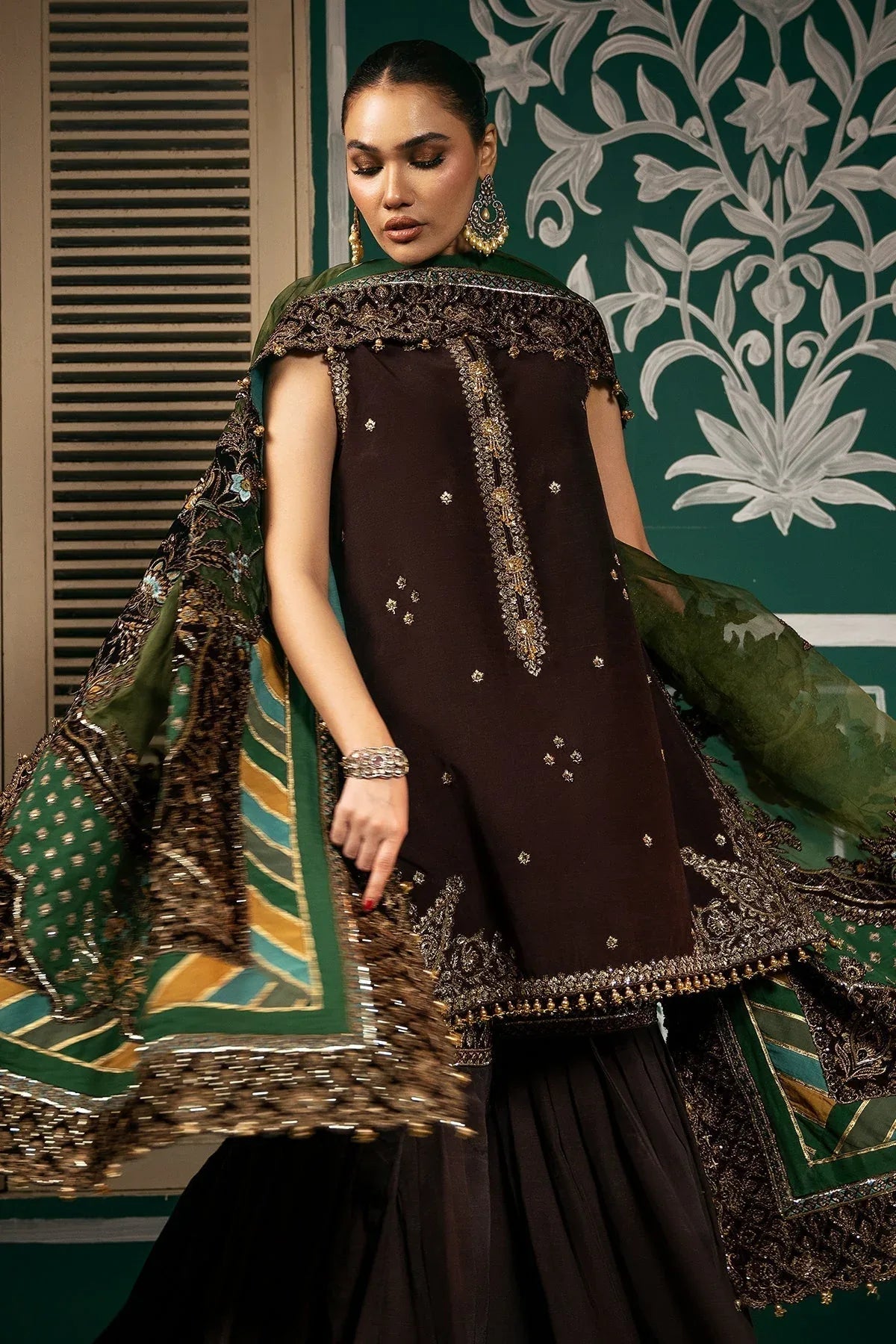 Mina Kashif | Meeral Formals 24 | Eshana - Rang-e-Khaas