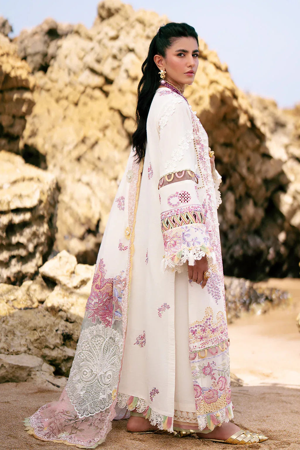 AJR Couture | Dastan Luxury Lawn 25 | Muse - Rang-e-Khaas