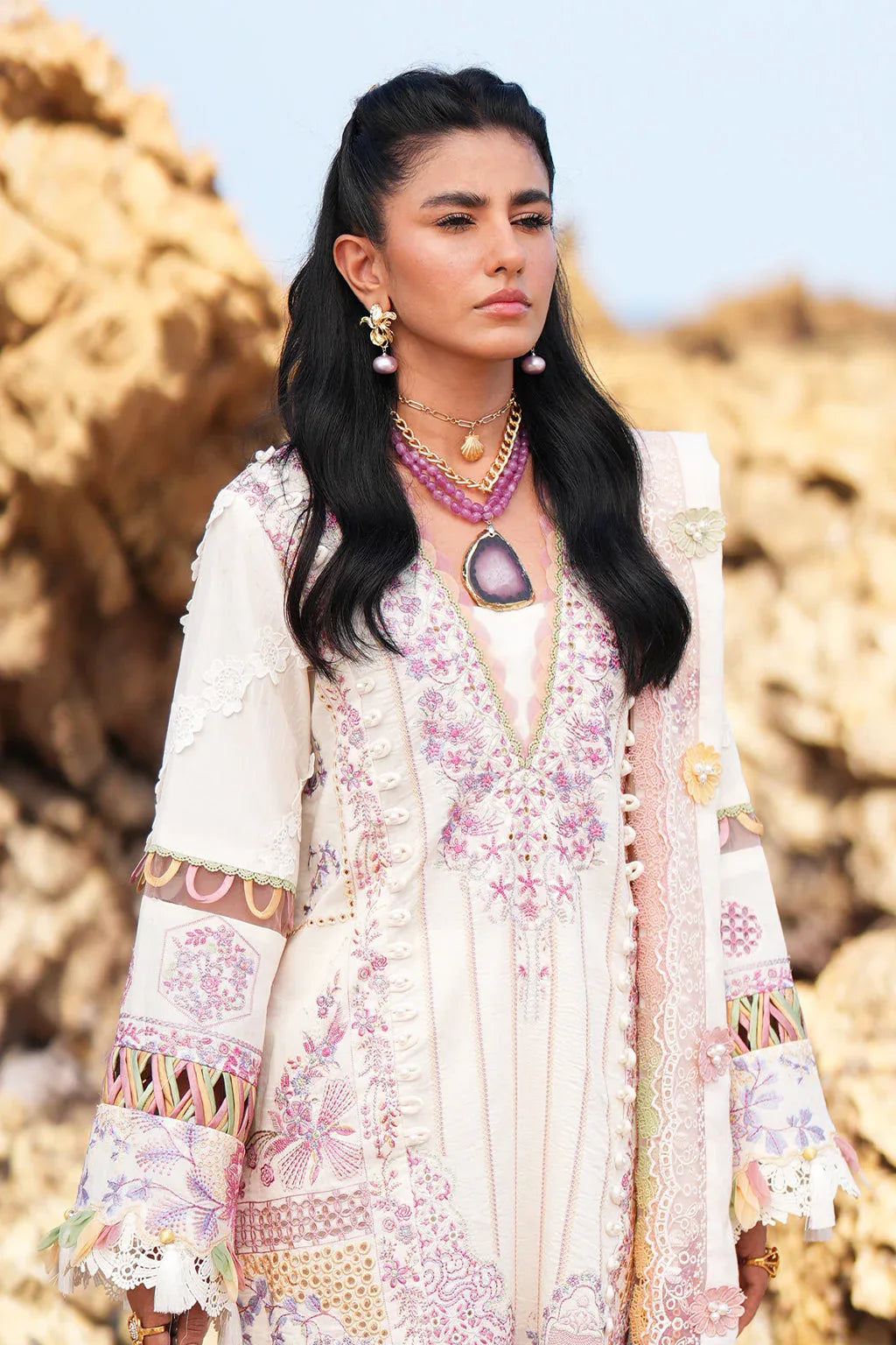 AJR Couture | Dastan Luxury Lawn 25 | Muse - Rang-e-Khaas