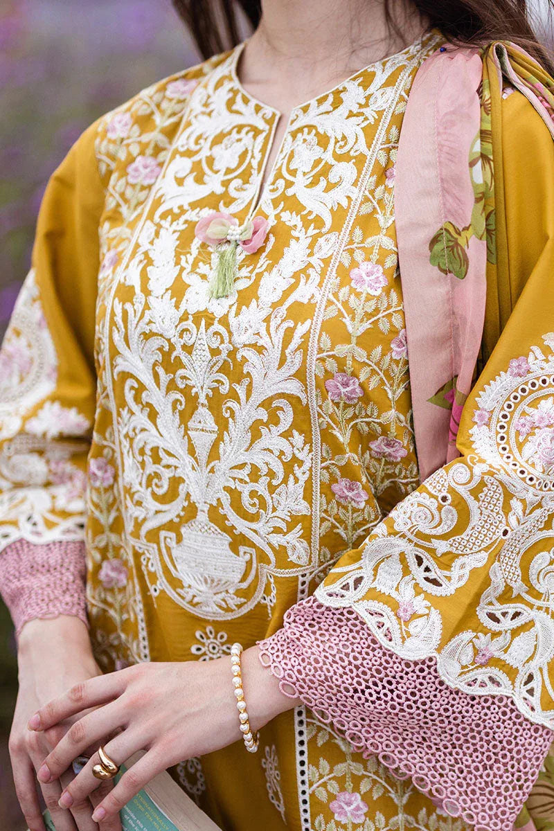 Mushq | Hemline The Secret Garden | WHISPERING PETALS - Rang-e-Khaas