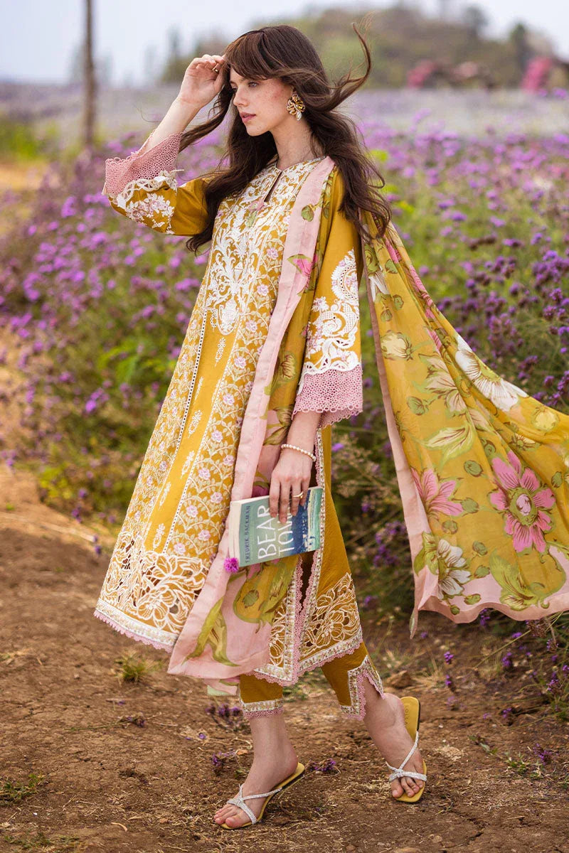 Mushq | Hemline The Secret Garden | WHISPERING PETALS - Rang-e-Khaas