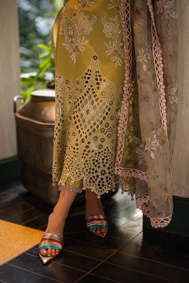 Mushq | Orient Express Luxury Lawn | DELICE - Rang-e-Khaas