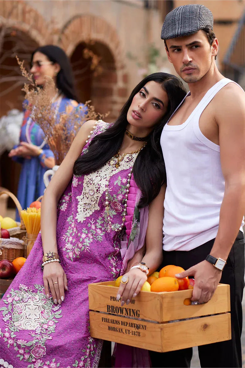 Mushq | Te Amo Luxury Lawn 24 | ROMA RAPTURE - Rang-e-Khaas