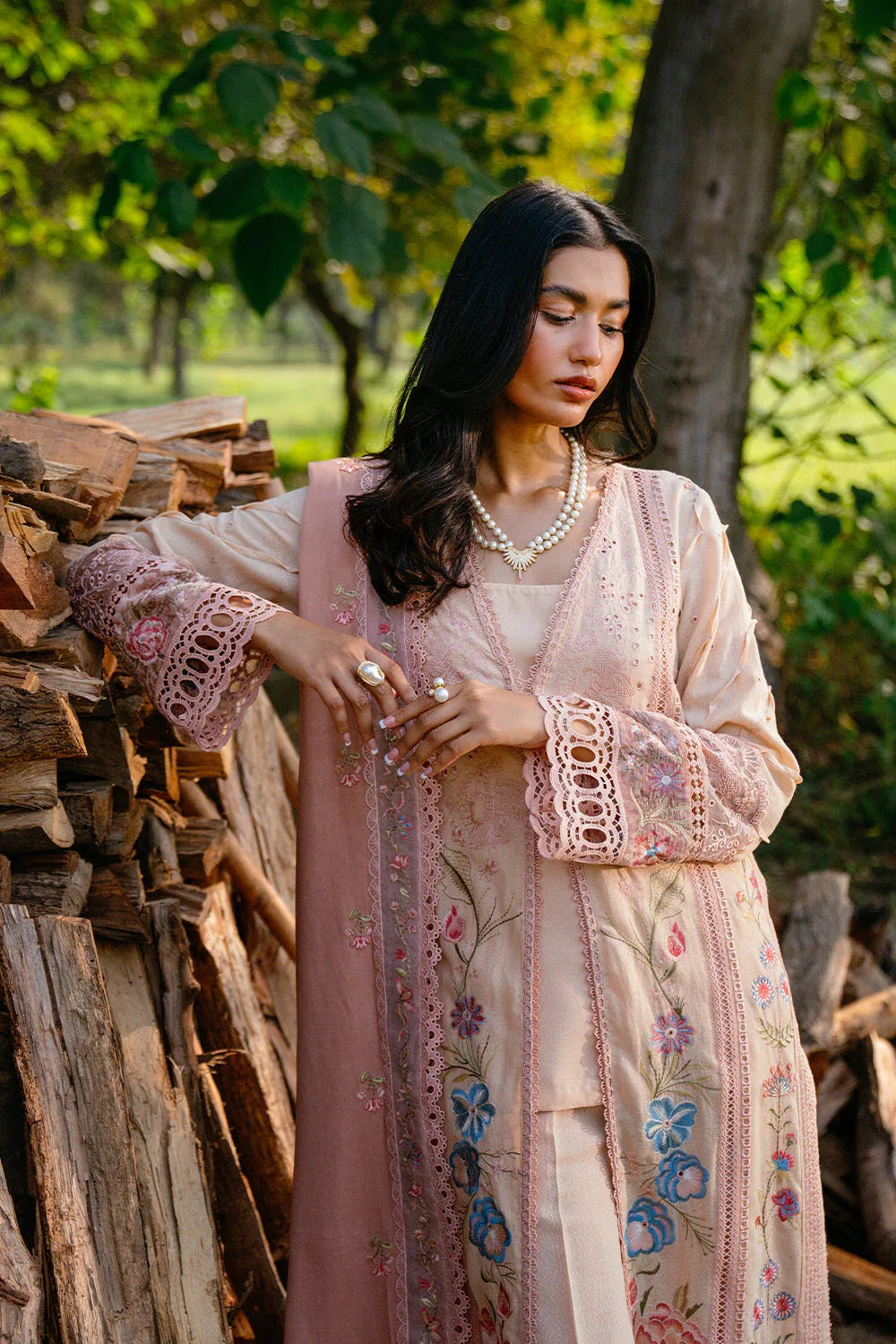 Saira Rizwan | Winter 2024 | LANA-SRW24-03 - Rang-e-Khaas