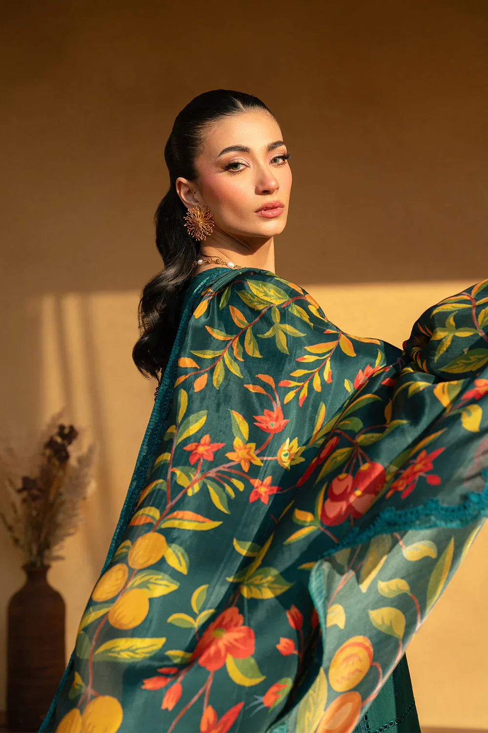 Saira Rizwan | Luxury Lawn 25 | LIRA-SRL25-10 - Rang-e-Khaas