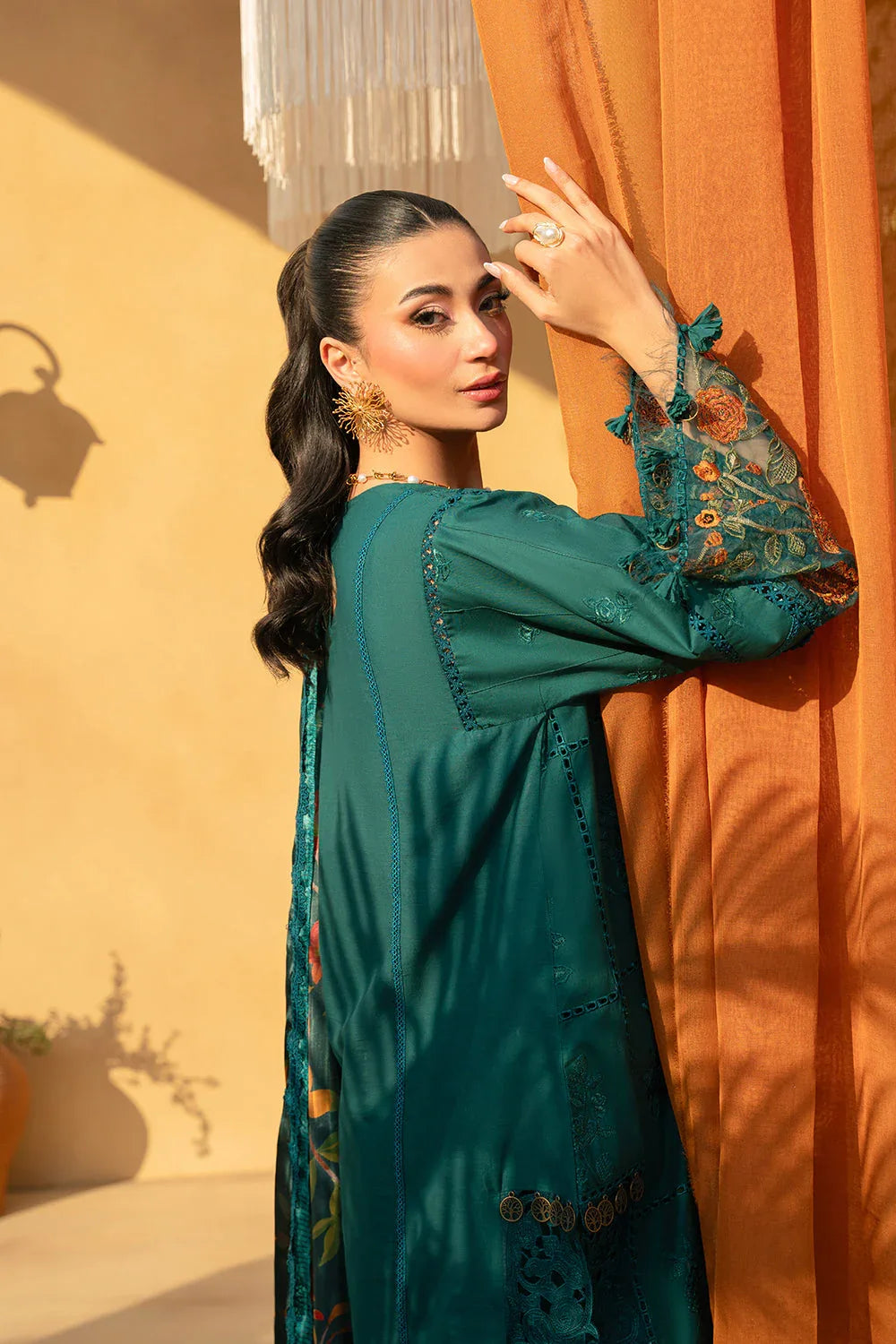 Saira Rizwan | Luxury Lawn 25 | LIRA-SRL25-10 - Rang-e-Khaas