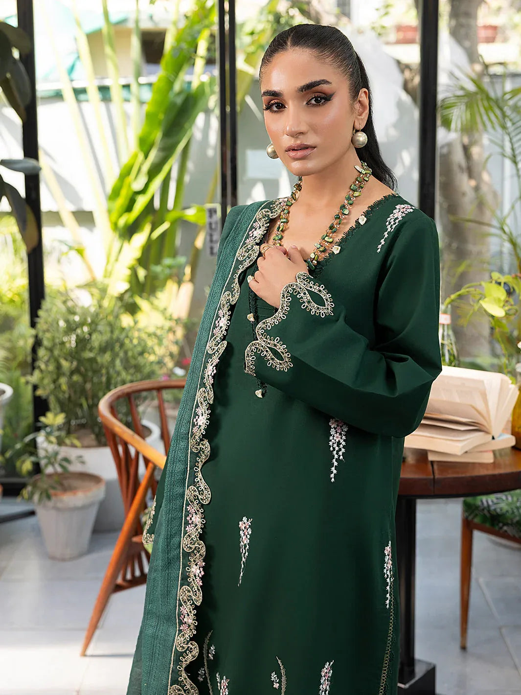 Izel | Meadow Muse Embroidered Lawn 25 | NOORE - Rang-e-Khaas