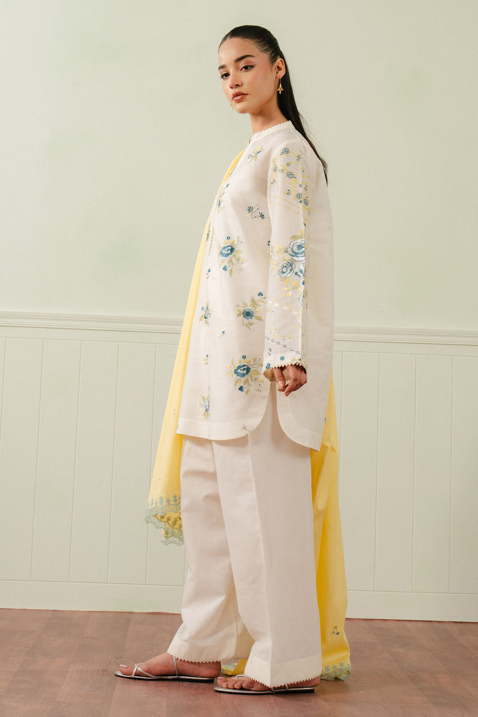 Zara Shahjahan | Coco Lawn 25 | NORA-10B