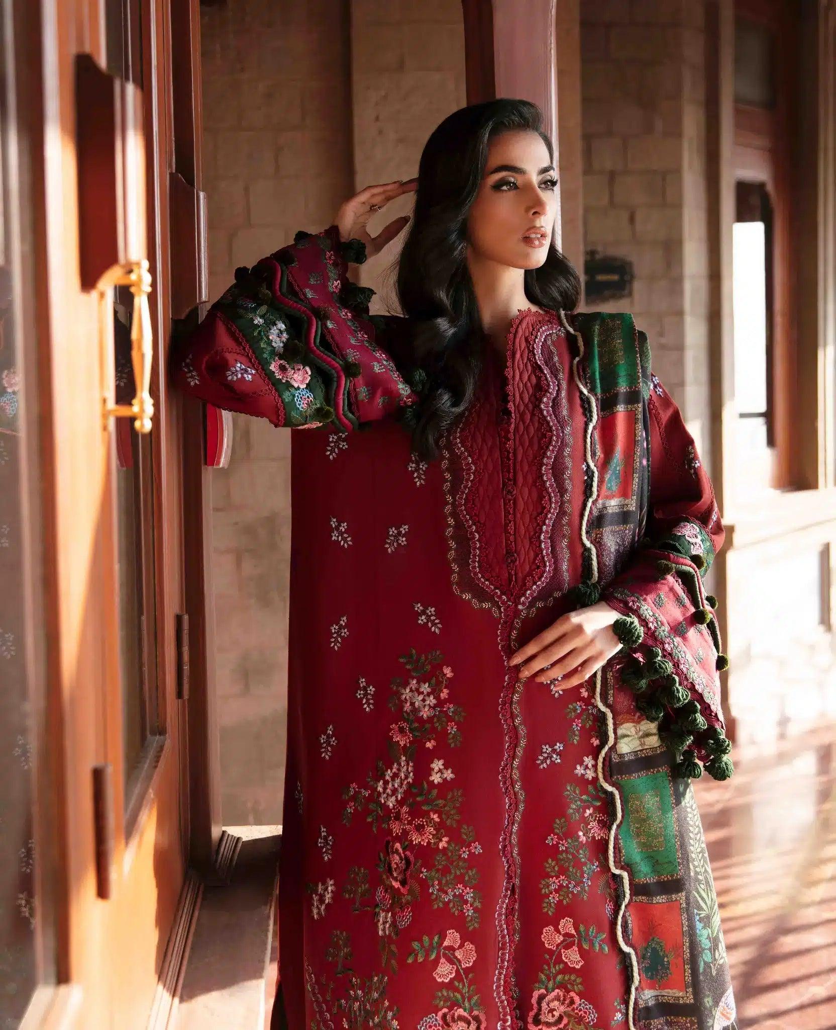 Republic Womenswear | Noemei Luxury Shawl 23 | NWU23-D3-B - Rang-e-Khaas
