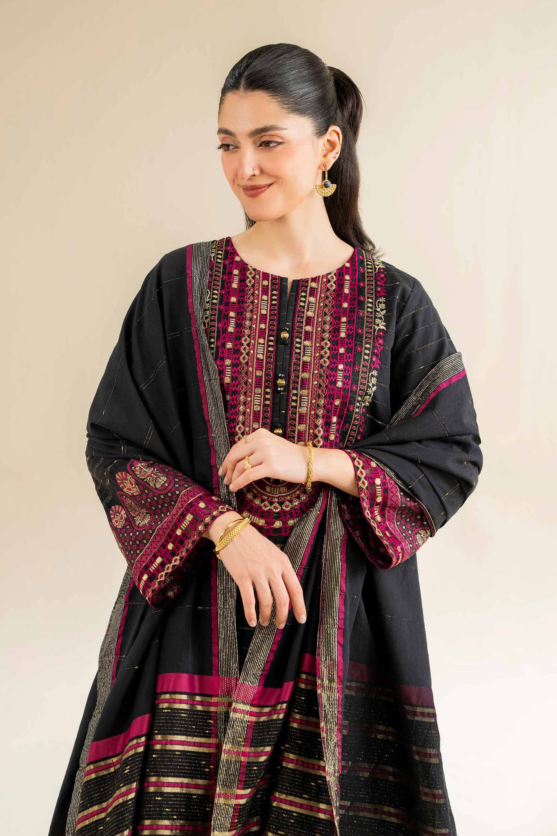 Nishat | Cross Season Edit | 42501041 - Rang-e-Khaas