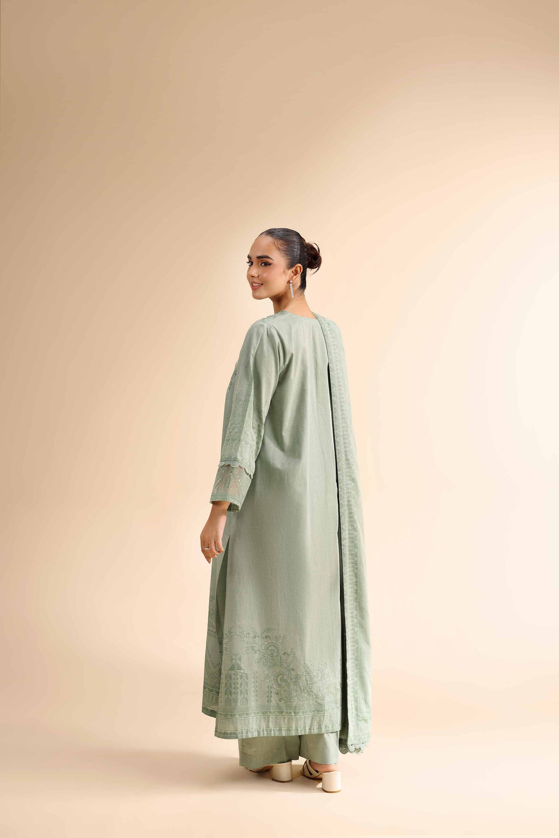 Nishat | Cross Season Edit | 42501046 - Rang-e-Khaas