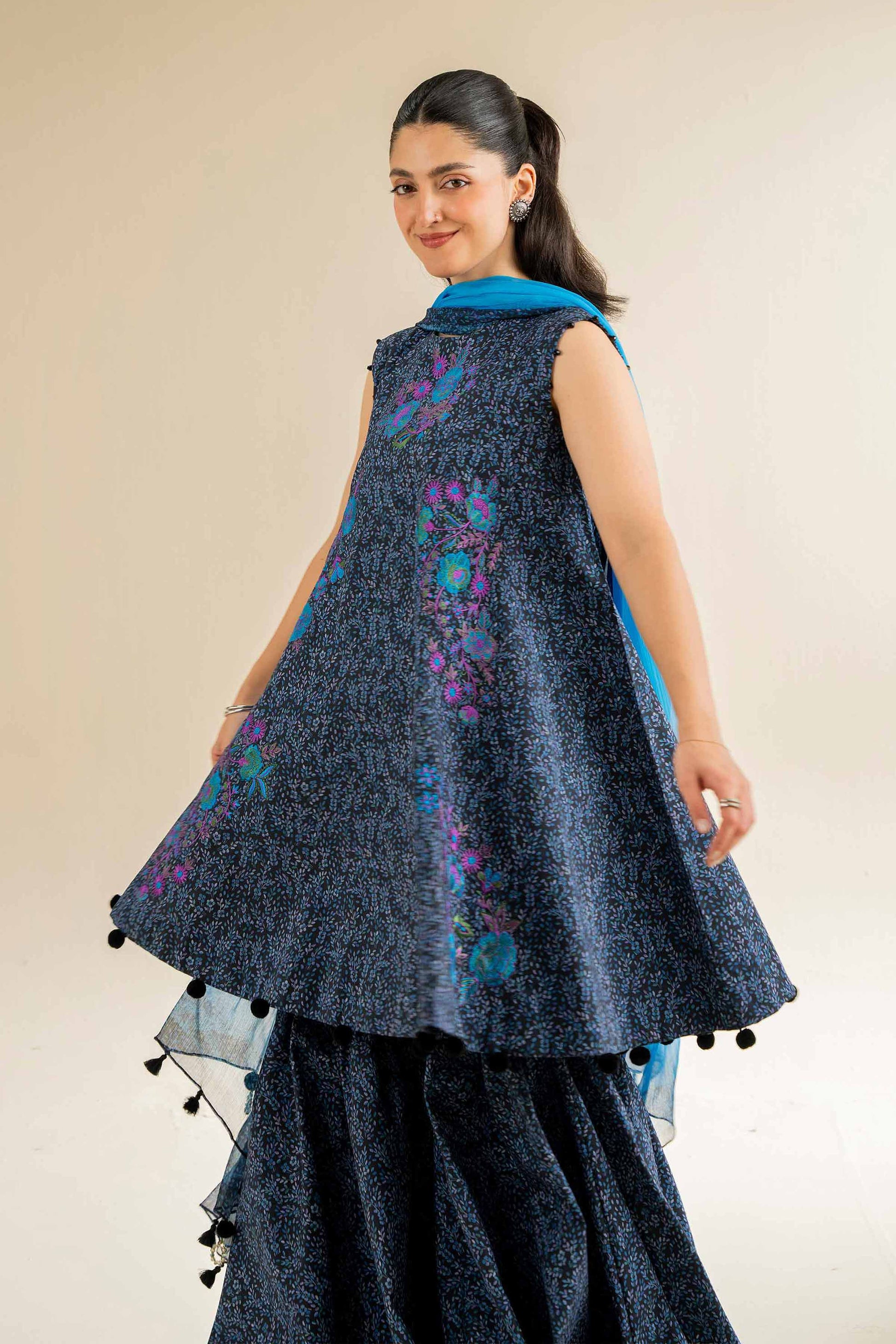 Nishat | Cross Season Edit | 42501084 - Rang-e-Khaas