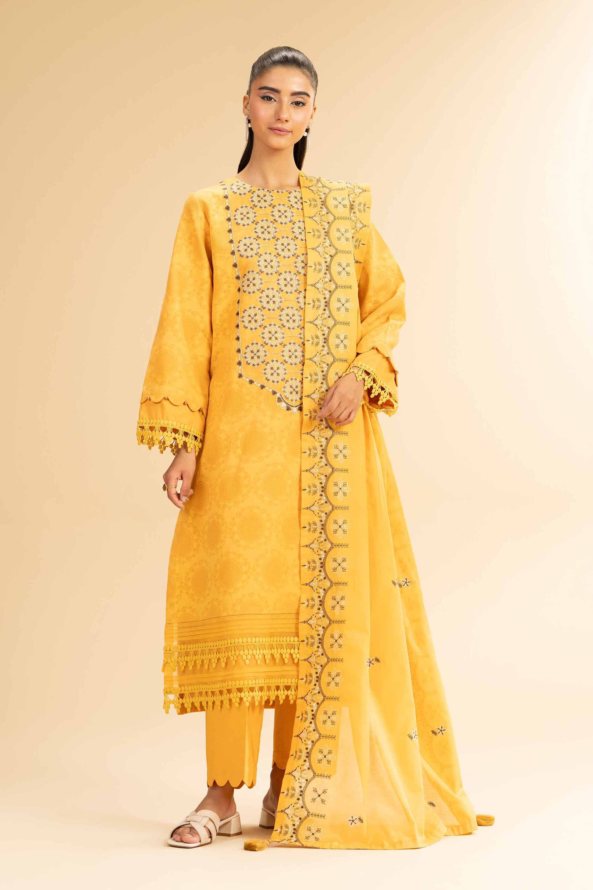 Nishat | Cross Season Edit | 42501100 - Rang-e-Khaas
