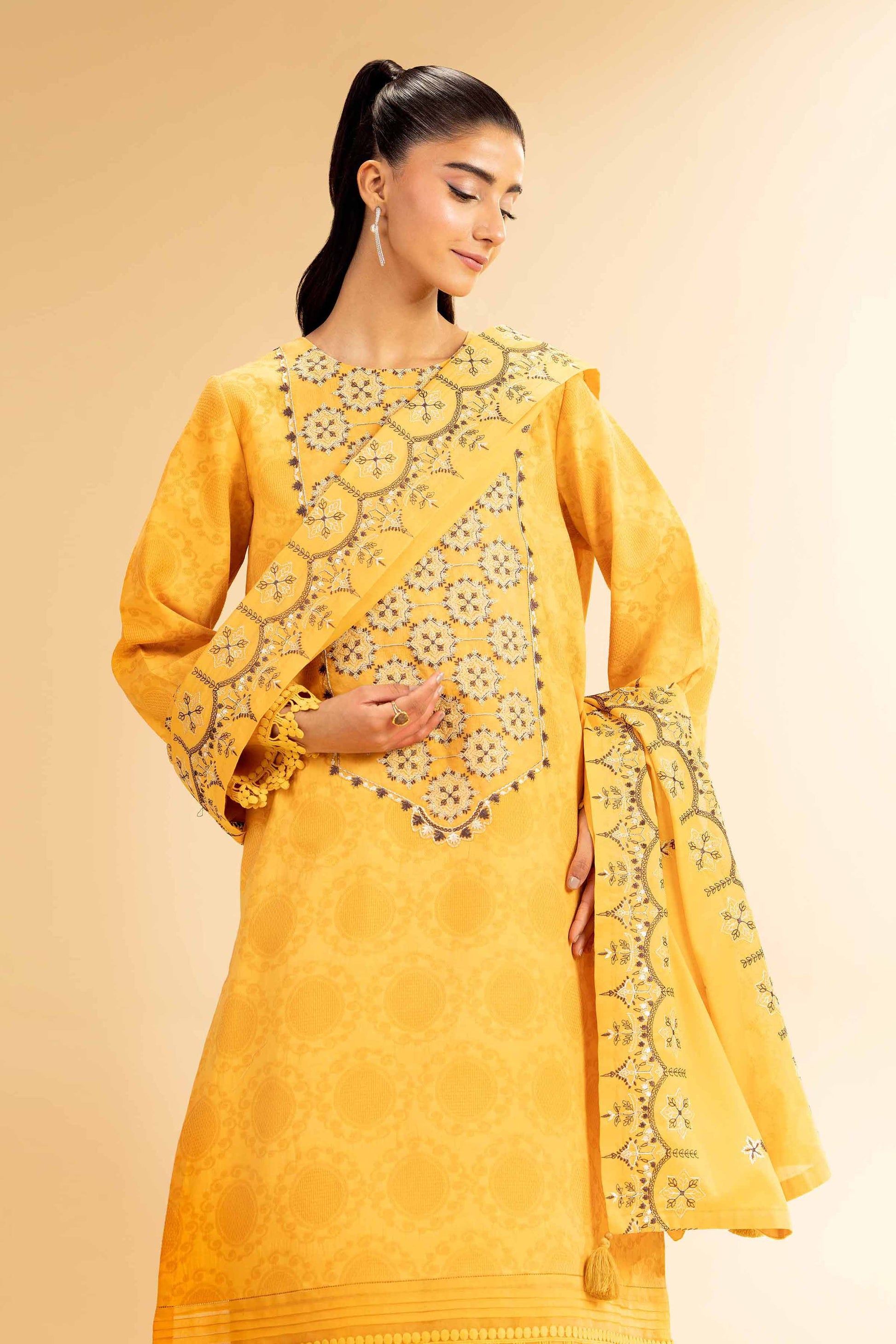 Nishat | Cross Season Edit | 42501100 - Rang-e-Khaas