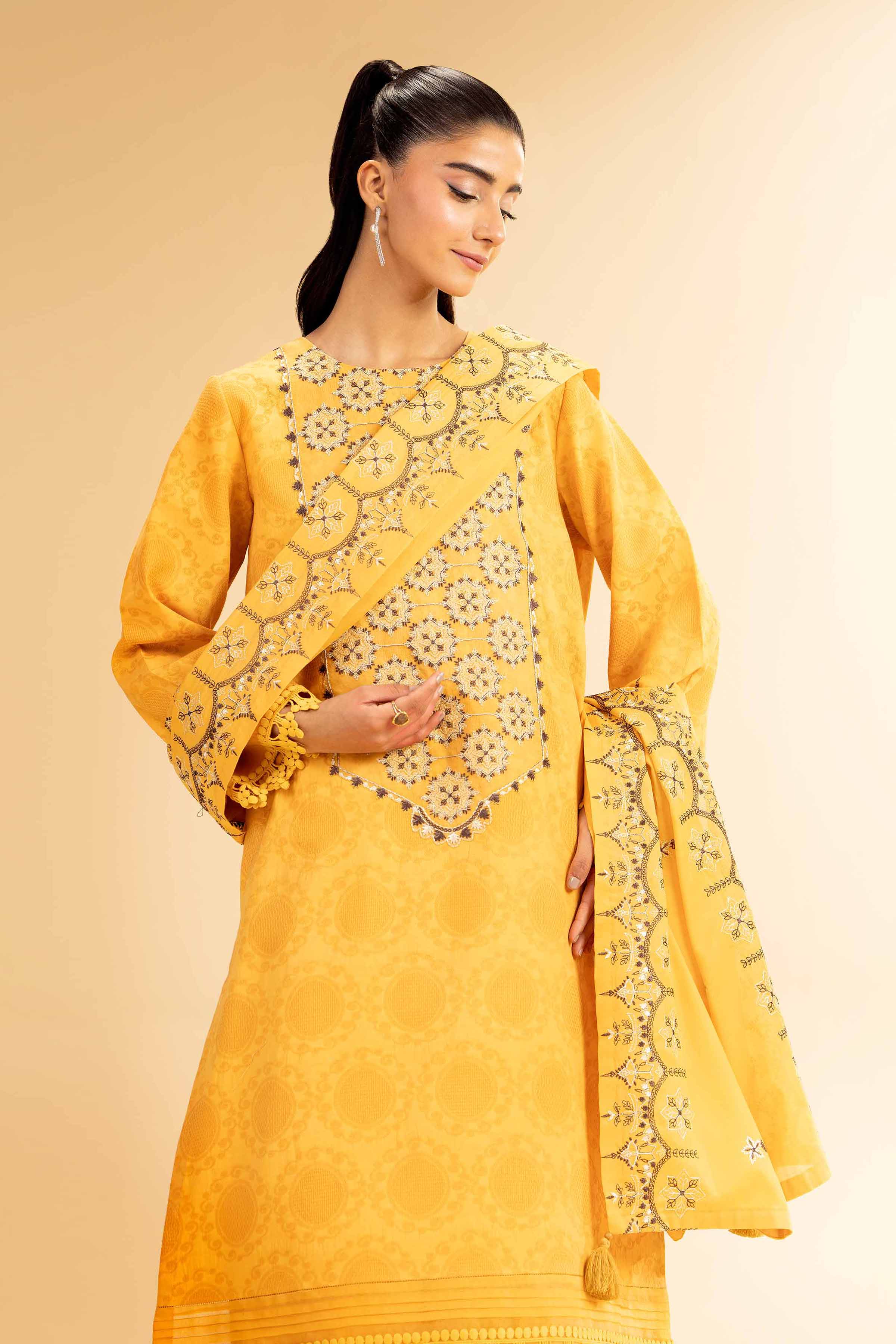 Nishat | Cross Season Edit | 42501100 - Rang-e-Khaas