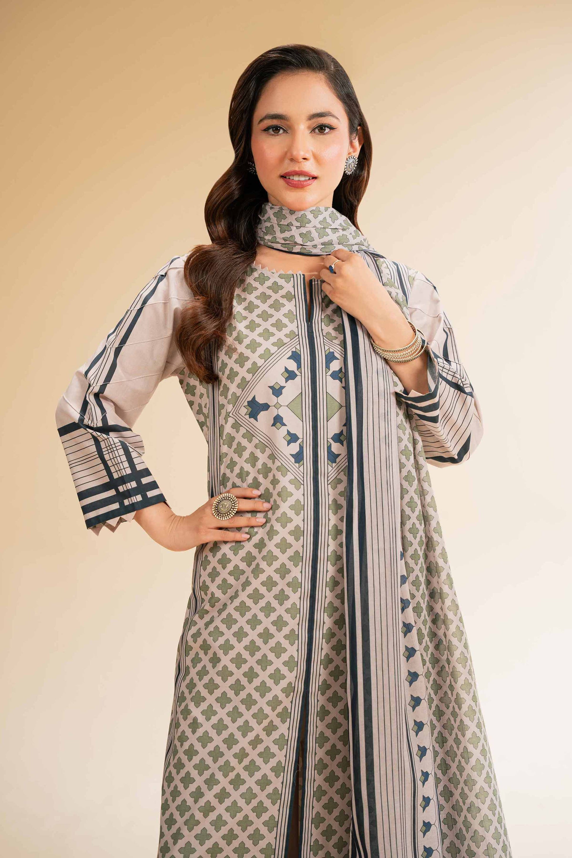 Nishat | Cross Season Edit | 42519173 - Rang-e-Khaas