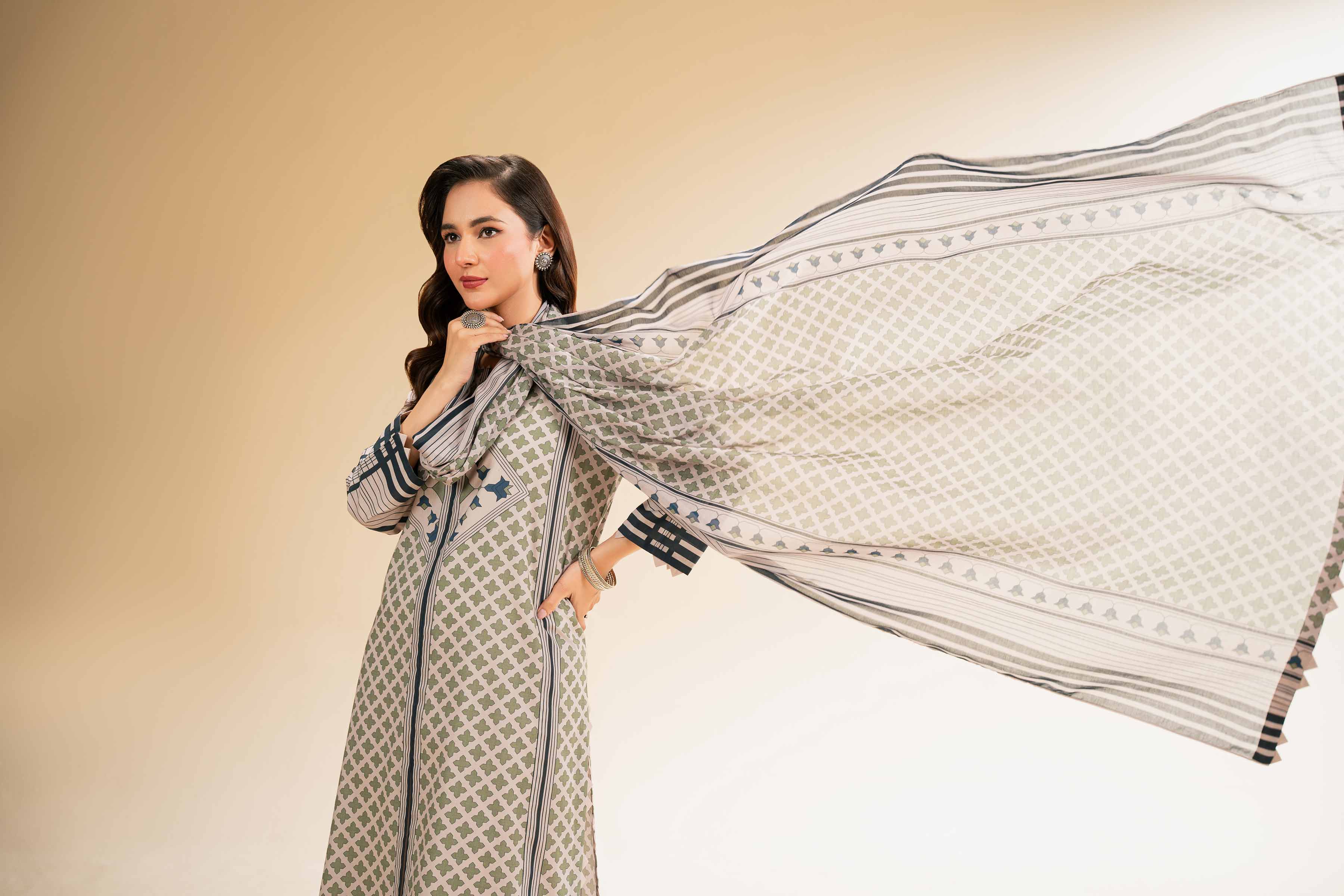 Nishat | Cross Season Edit | 42519173 - Rang-e-Khaas