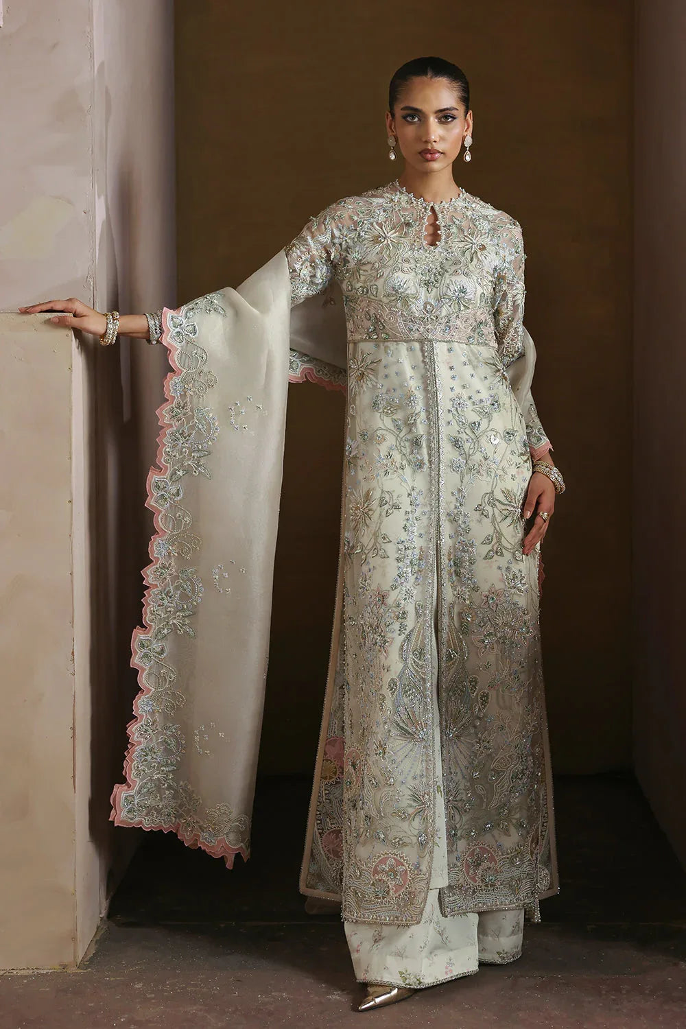 Soraya | Lumene Festive 26 | Novara - Rang-e-Khaas
