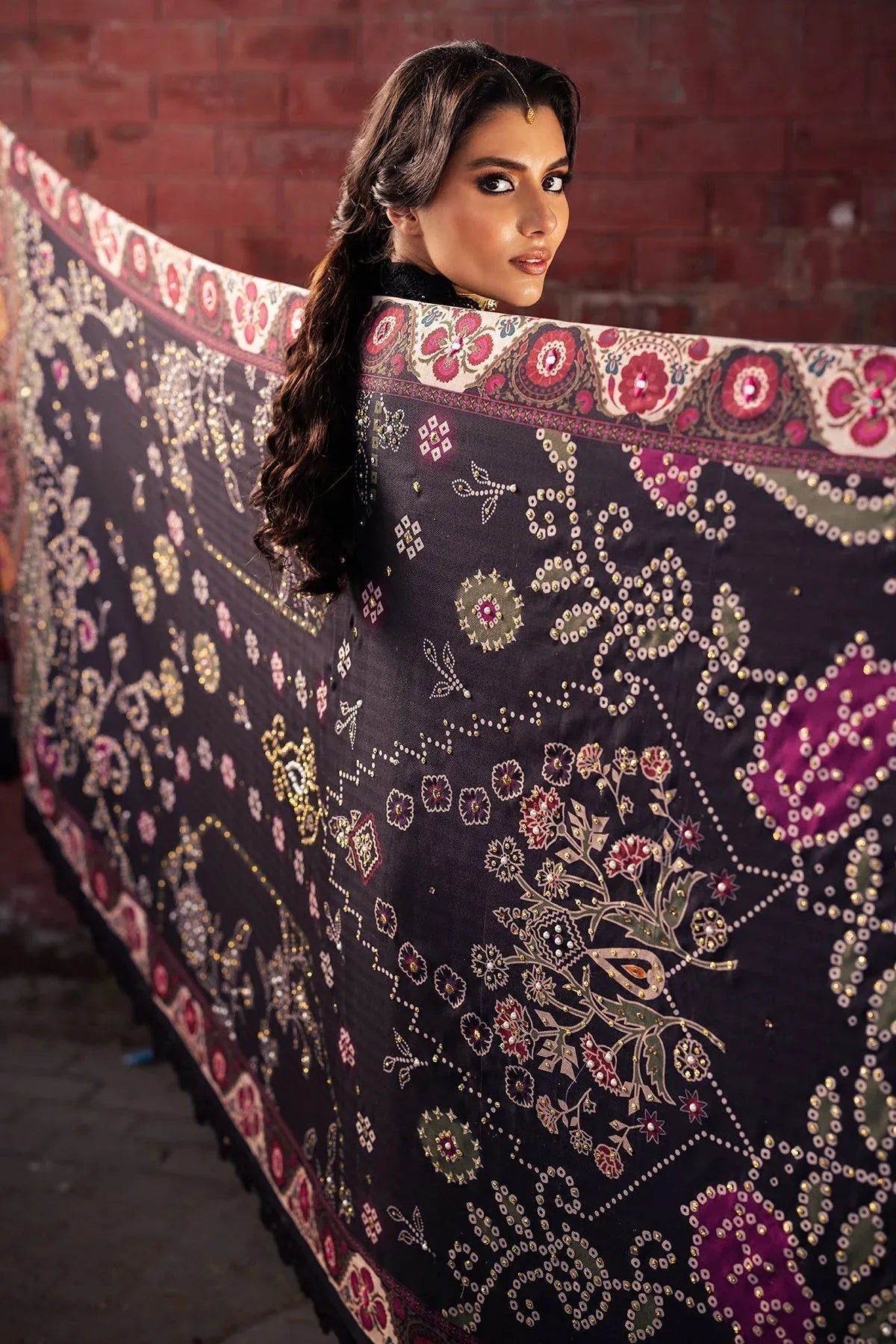 Nureh | Bazaar Winter 24 |  NE-115 - Rang-e-Khaas