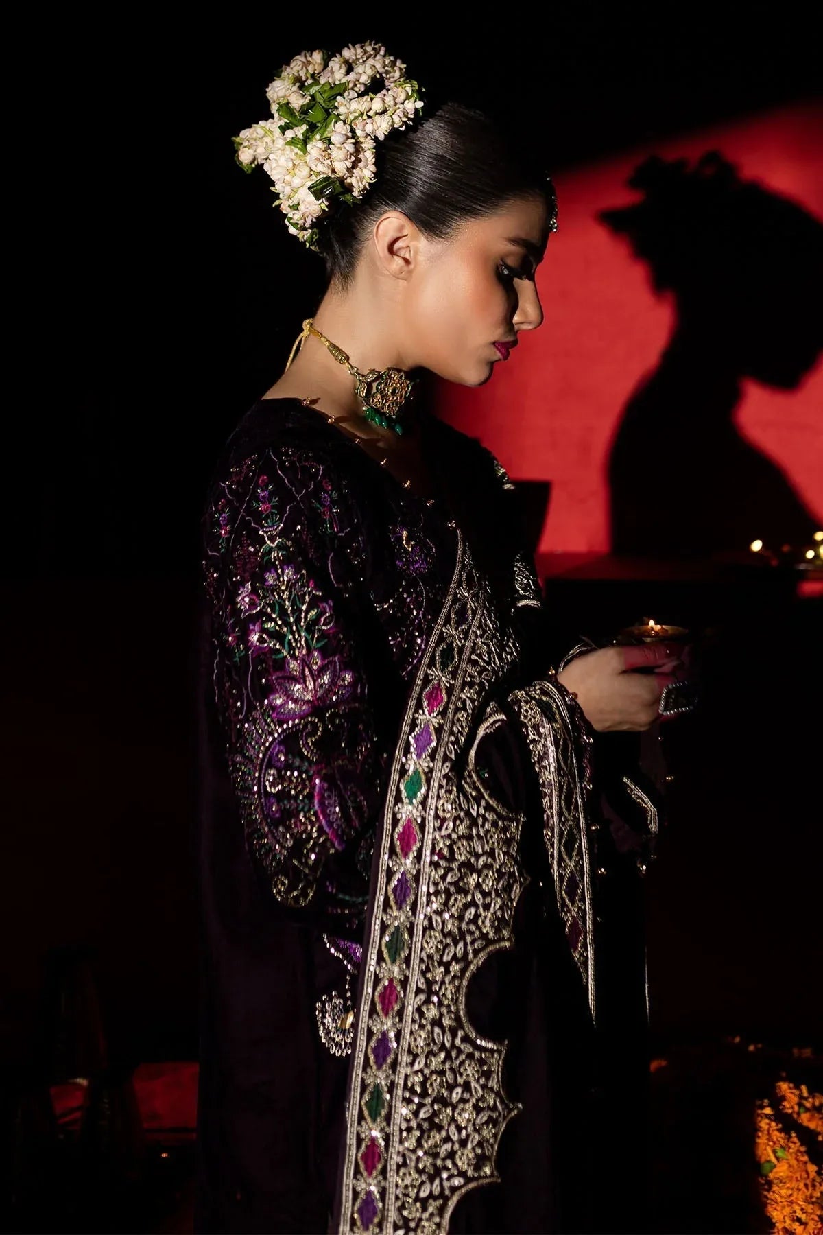 Nureh | Maya Velvet |  NW-91 - Rang-e-Khaas