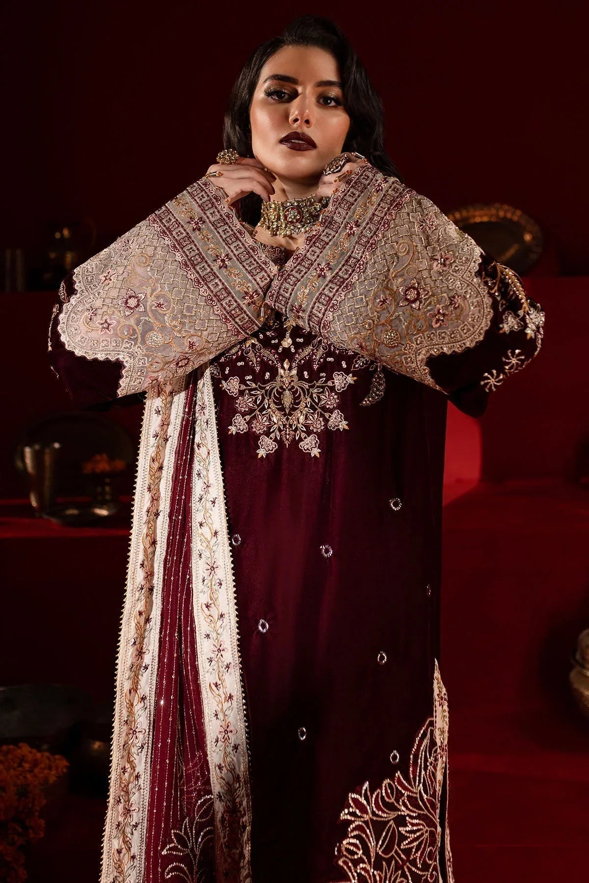 Nureh | Maya Velvet |  NW-89 - Rang-e-Khaas