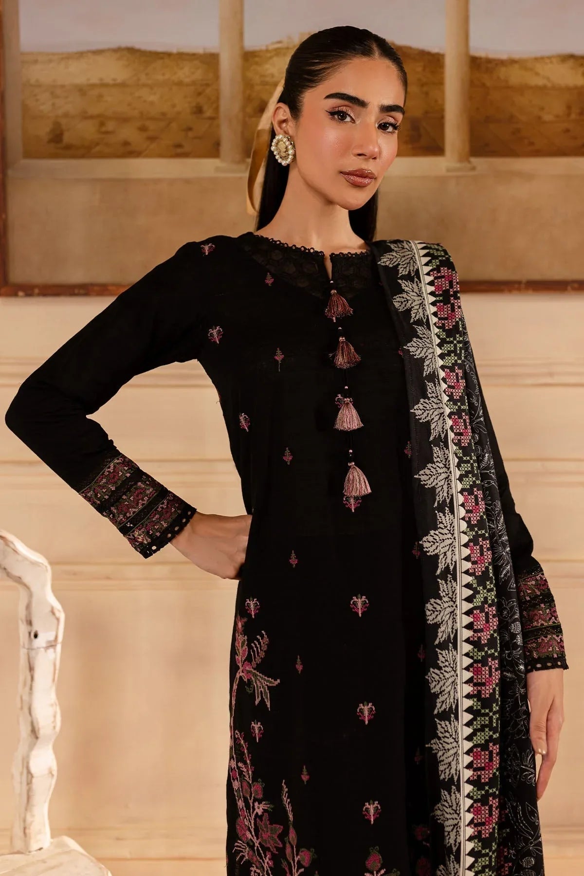 Nureh | Shades of Winter |  NP-585 - Rang-e-Khaas