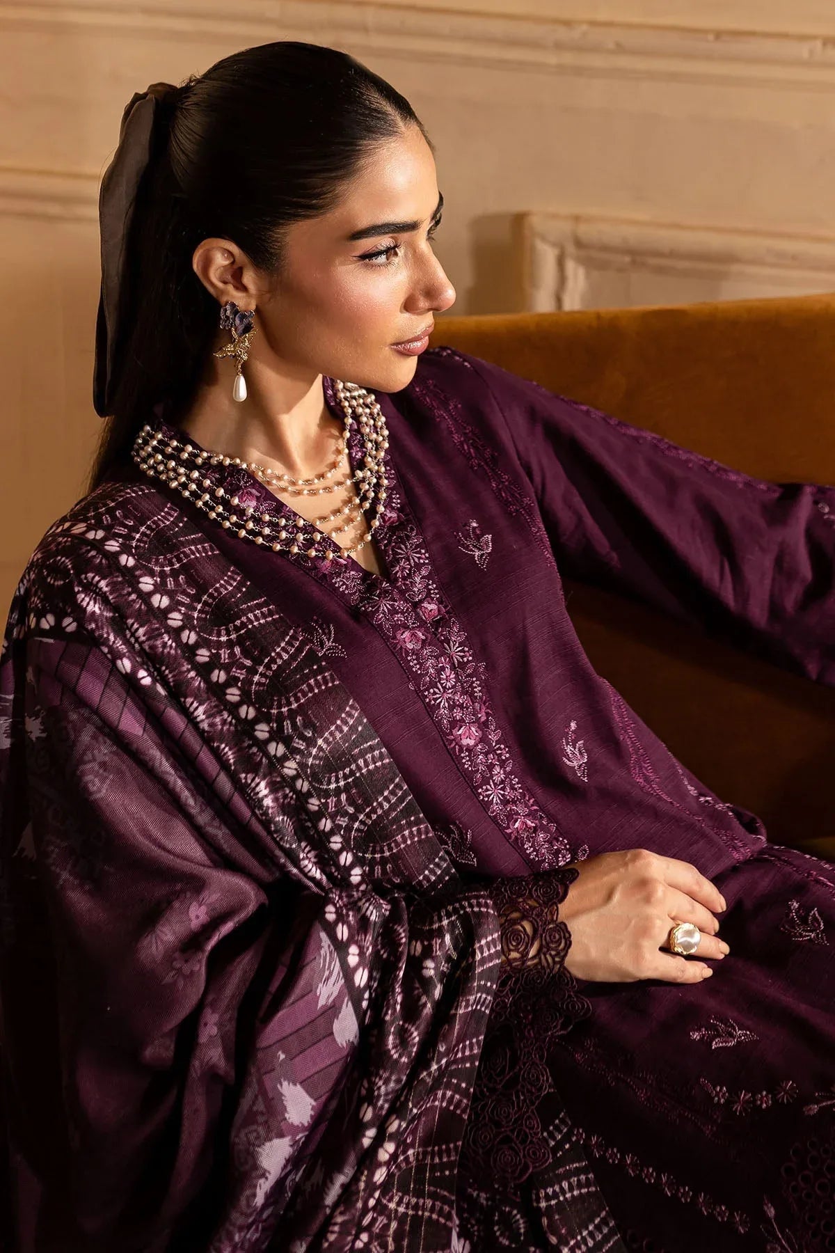 Nureh | Shades of Winter |  NP-581 - Rang-e-Khaas