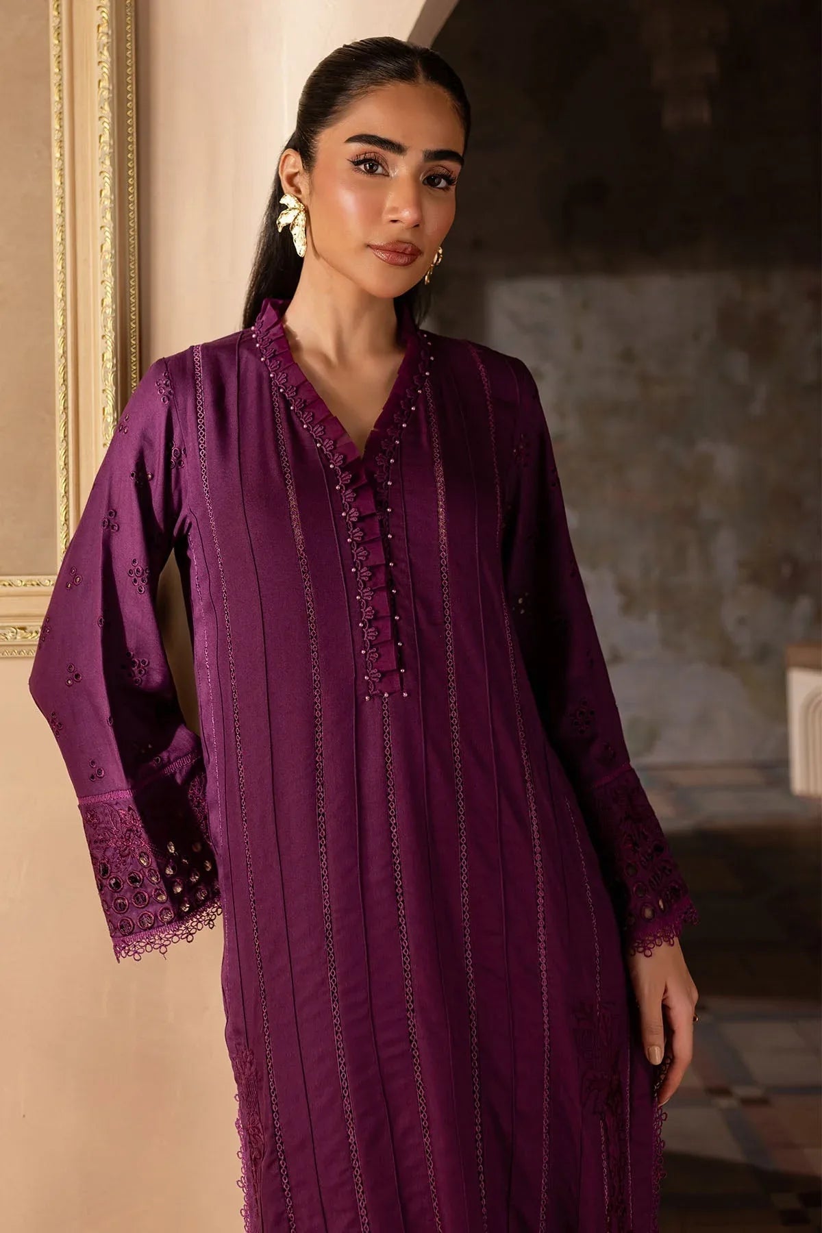 Nureh | Shades of Winter |  NP-577 - Rang-e-Khaas