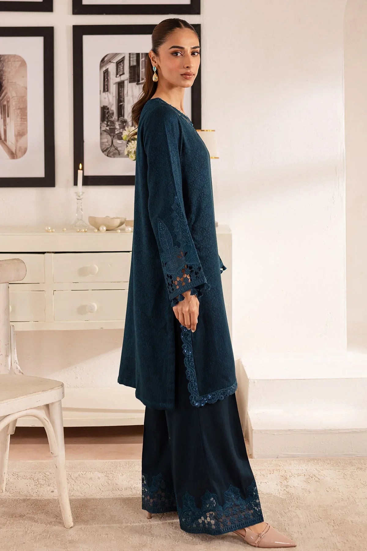Nureh | Shades of Winter |  NP-589 - Rang-e-Khaas