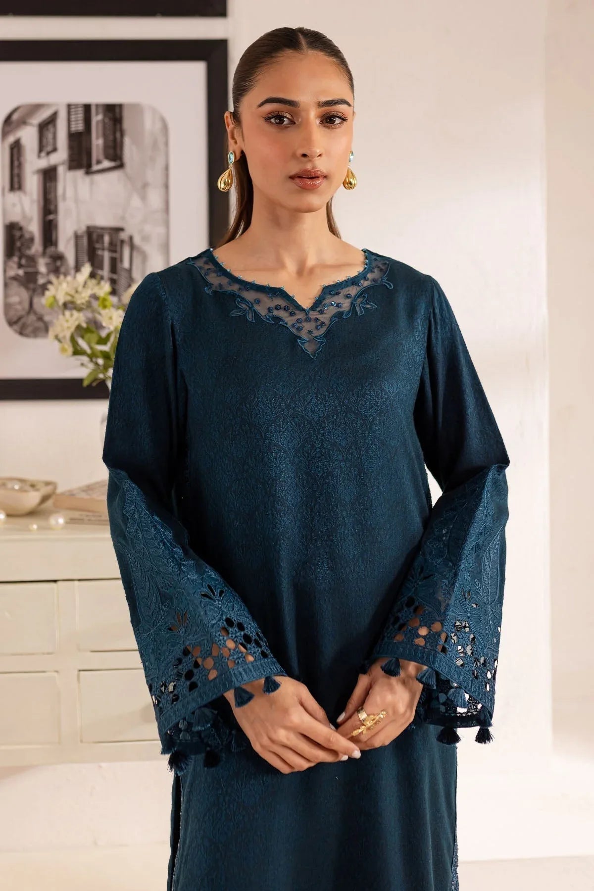 Nureh | Shades of Winter |  NP-589 - Rang-e-Khaas
