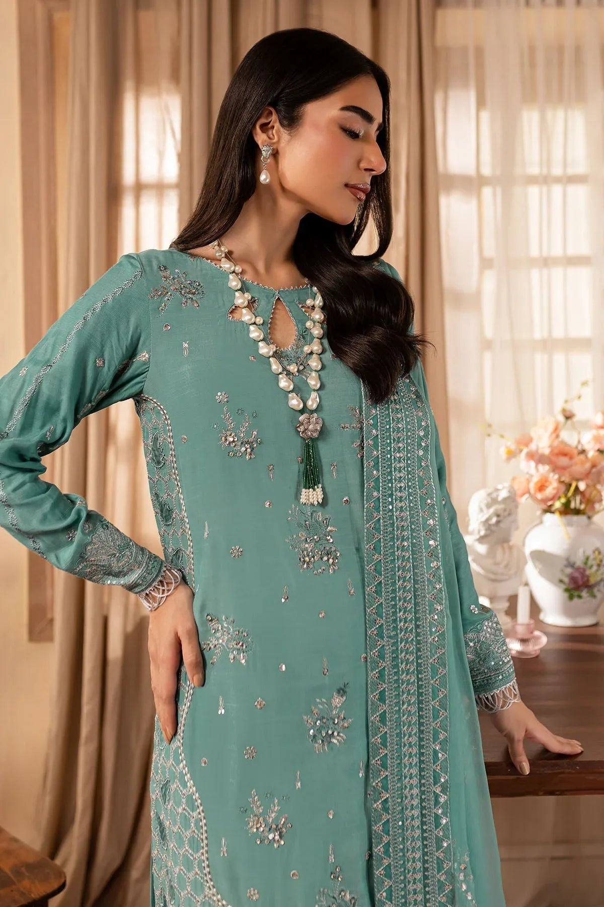 Nureh | Shades of Winter |  NP-576 - Rang-e-Khaas