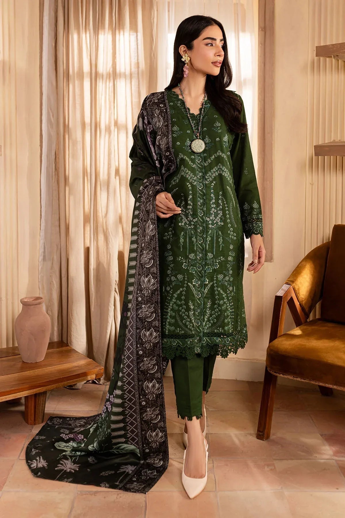 Nureh | Shades of Winter |  NP-579 - Rang-e-Khaas