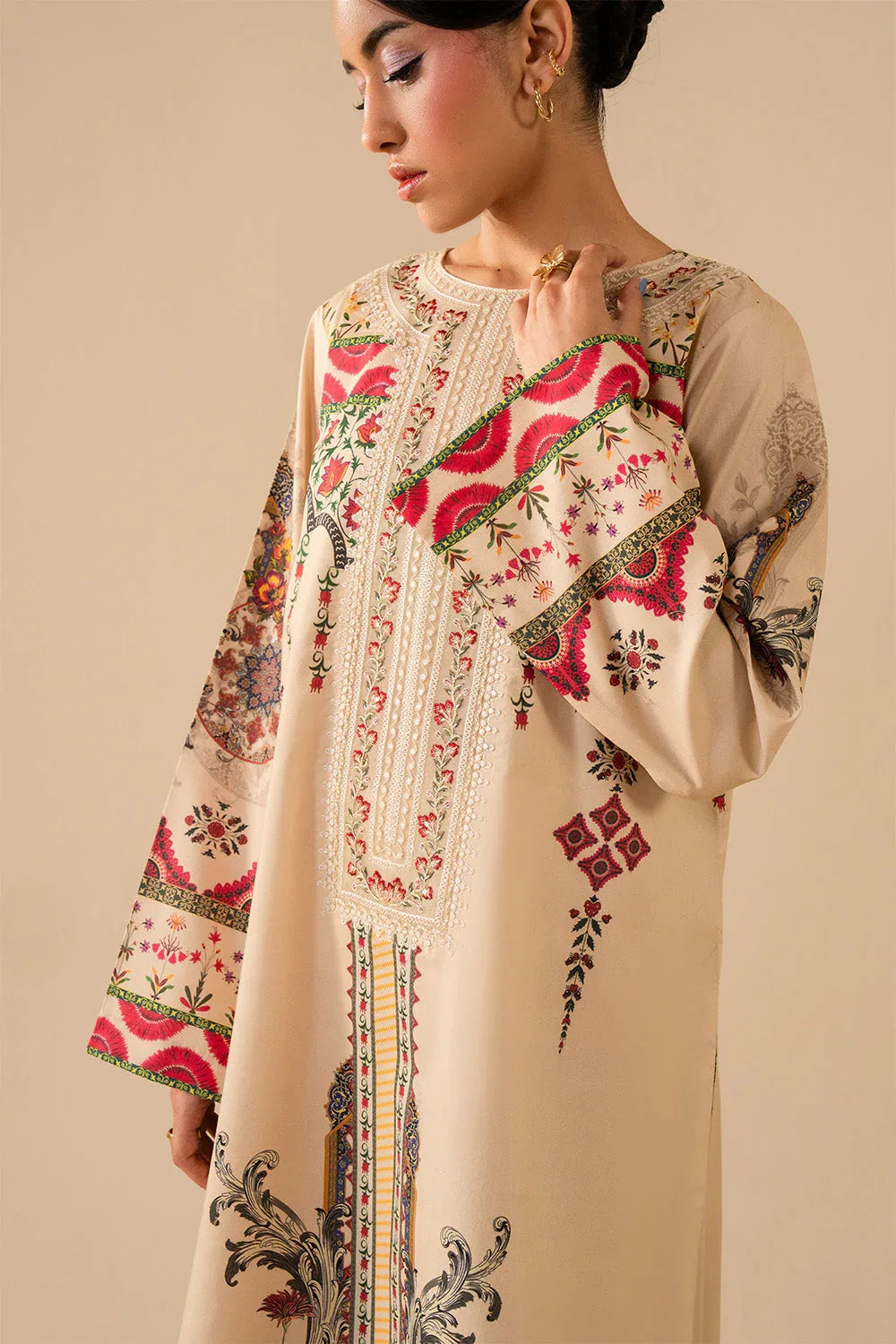 Maryum N Maria | Floren Lawn | EMILIA - Rang-e-Khaas