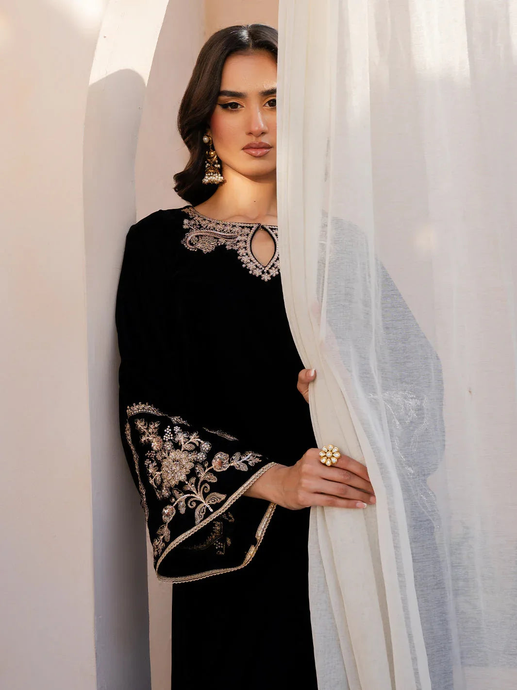 Izel | Le Tresor Formals | Orabel - Rang-e-Khaas
