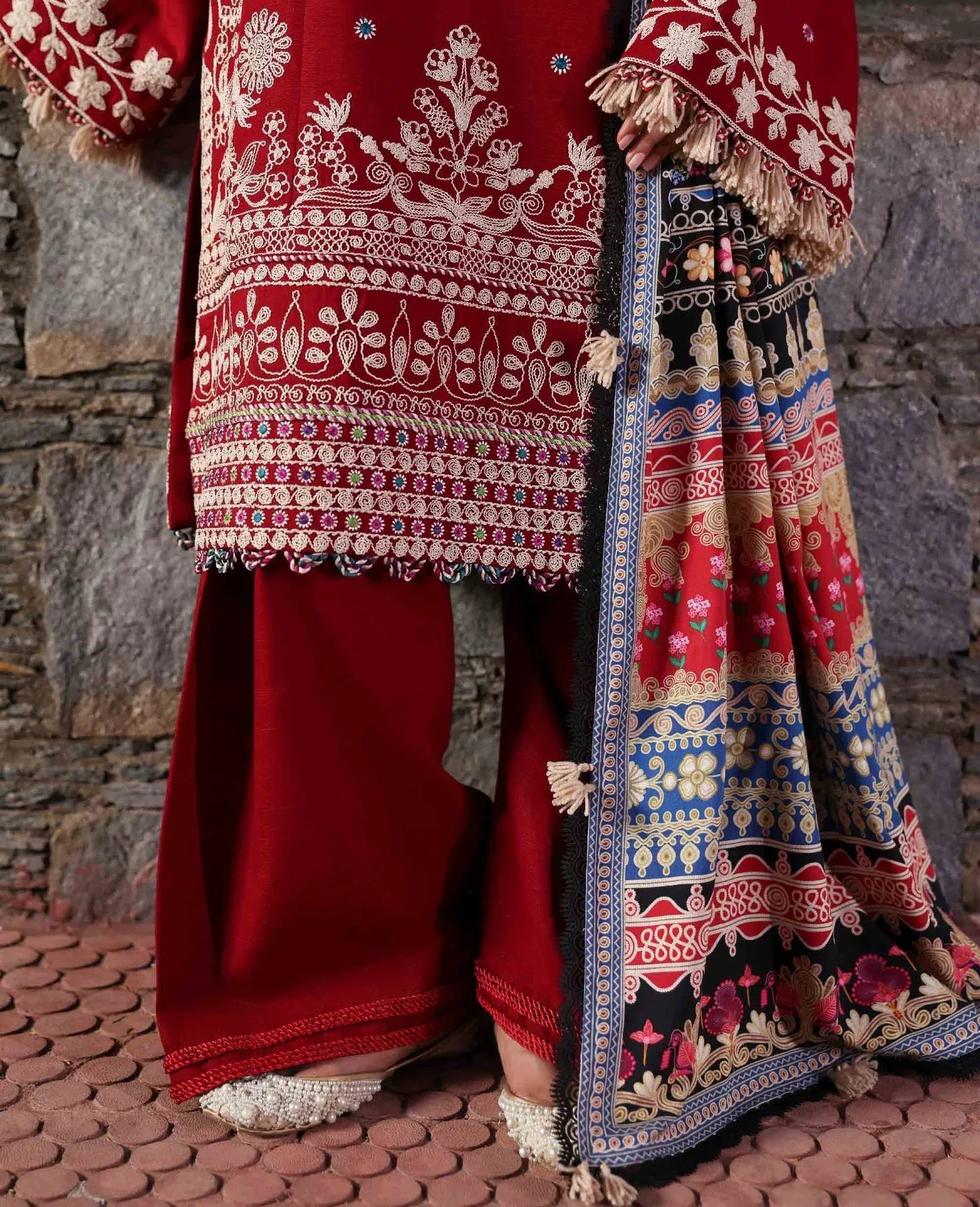 Republic Womenswear | Amaris Luxury Shawl 25 | Orlena - Rang-e-Khaas