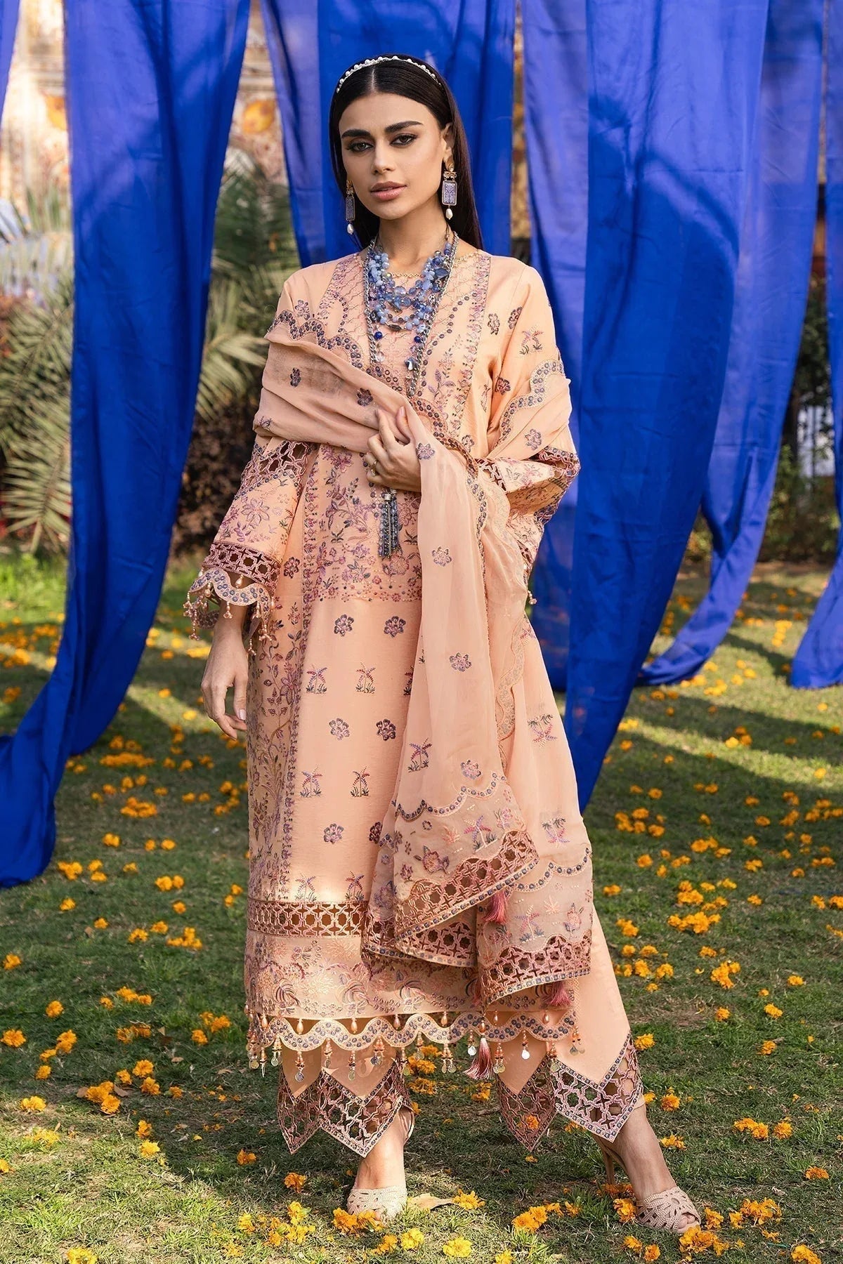 Alizeh | Rawayat Luxury Lawn 24 | Nazmin - Rang-e-Khaas