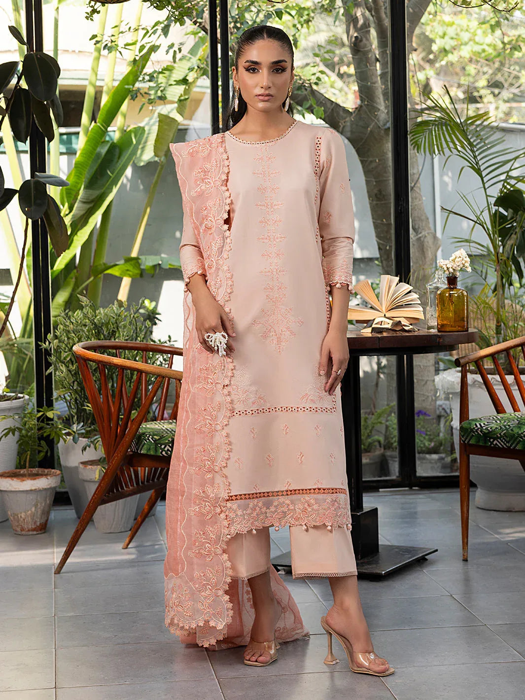 Izel | Meadow Muse Embroidered Lawn 25 | PEACHLIGHT - Rang-e-Khaas