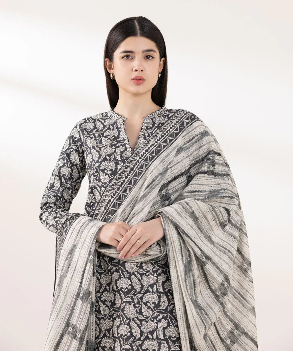Sapphire | Intermix 2024 | Cambric Suit S-37 - Rang-e-Khaas