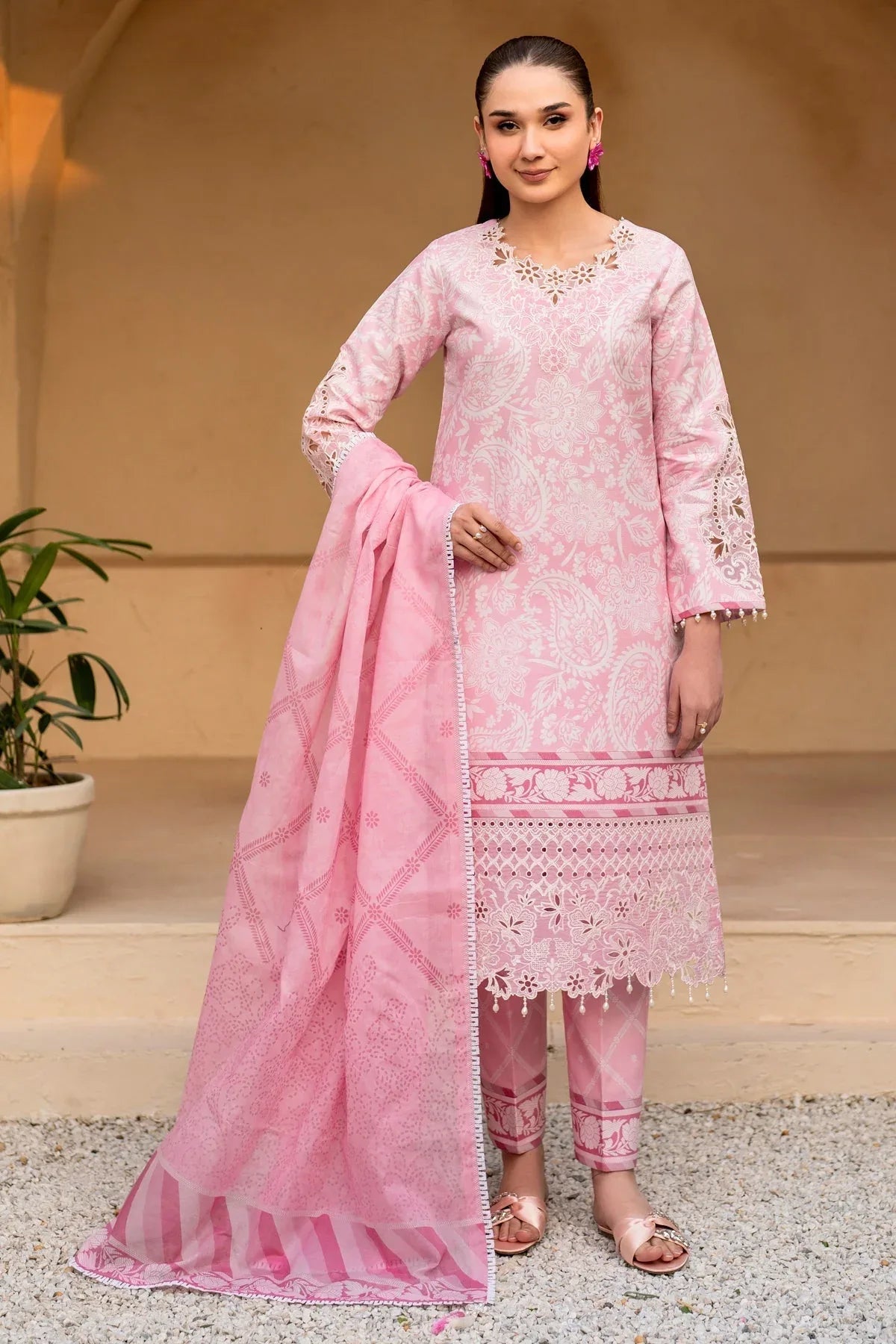 Alizeh | Levana Lawn | Perla - Rang-e-Khaas