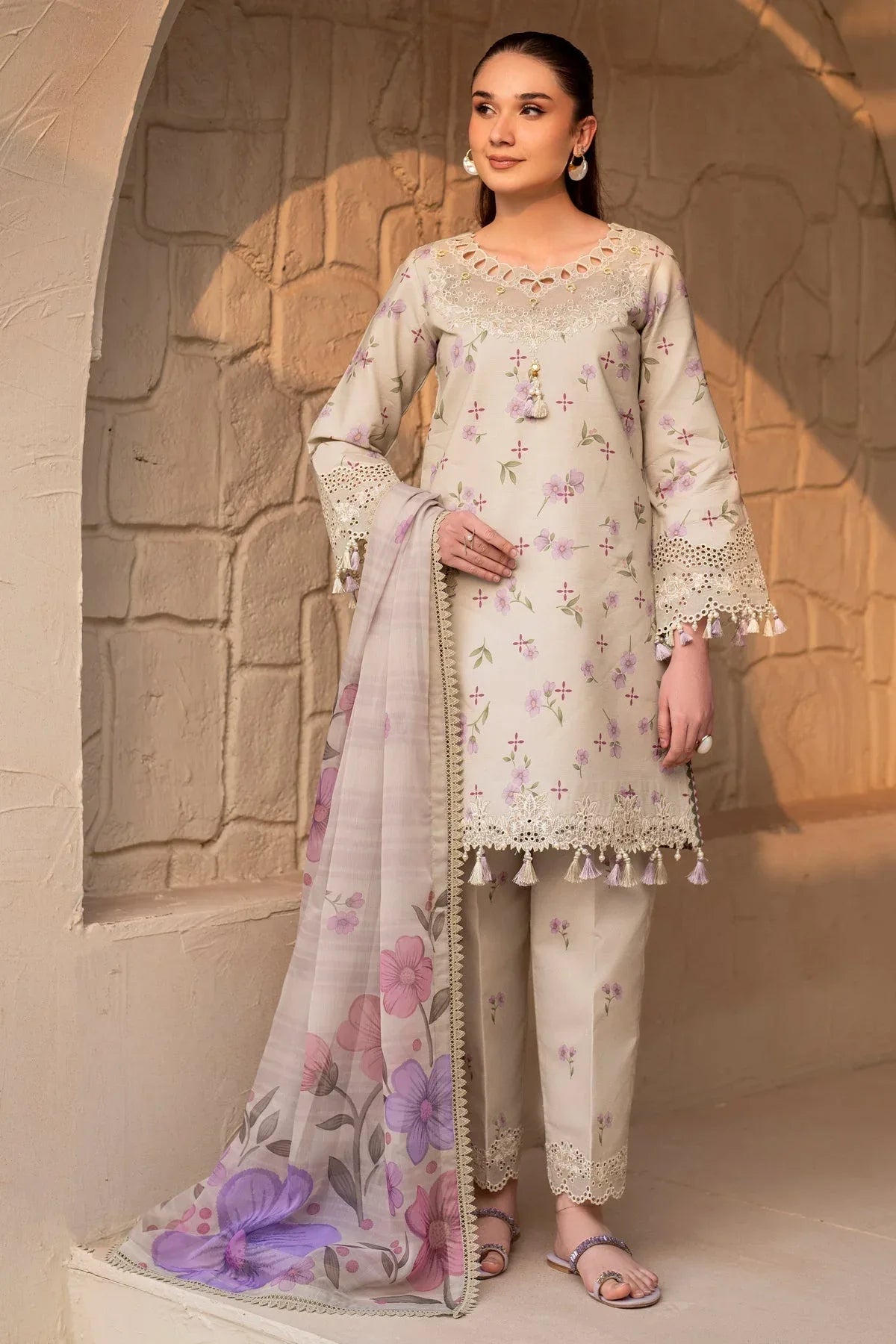 Alizeh | Levana Lawn | Pesto - Rang-e-Khaas